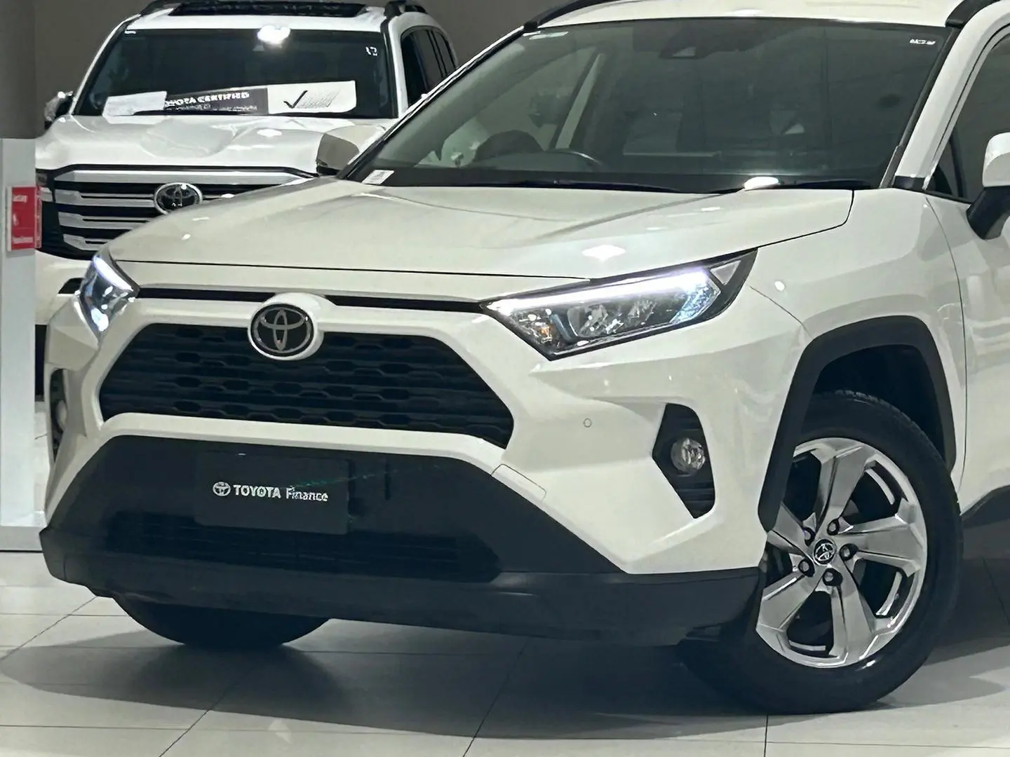 2019 Toyota RAV4 Gallery Image 7