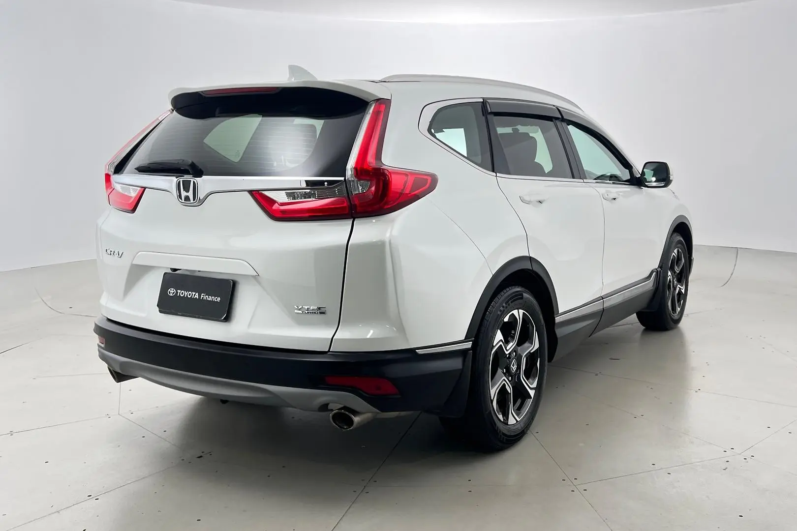 2017 Honda CR-V Gallery Image 3