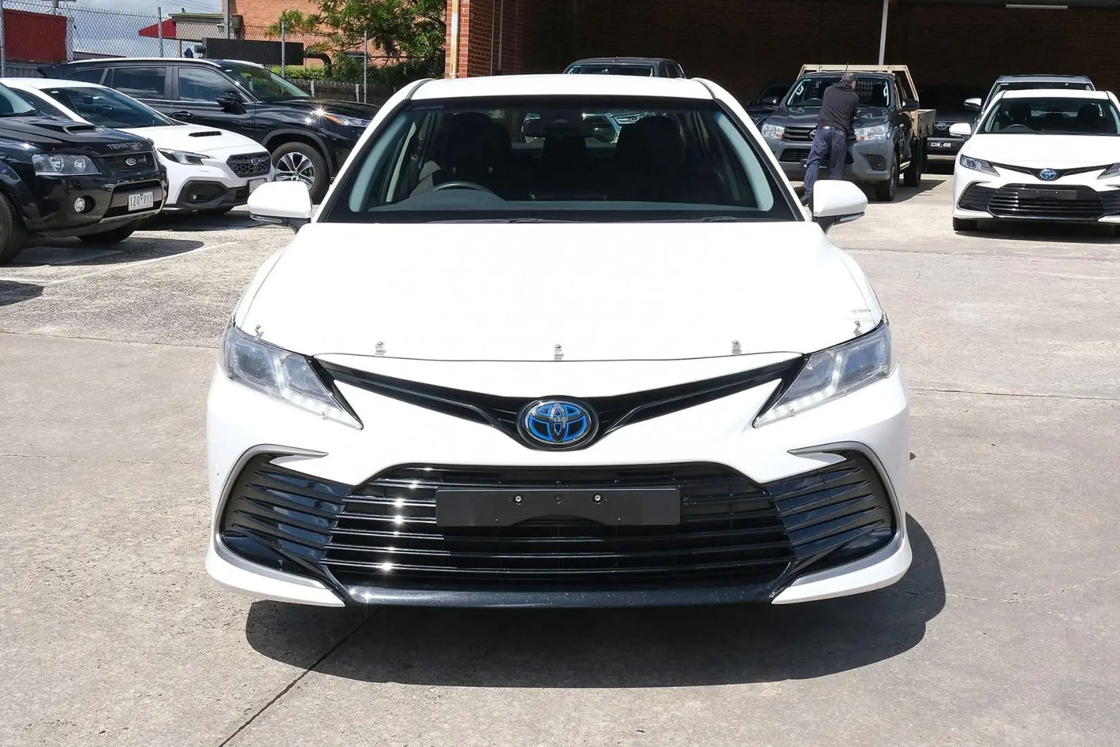 2021 Toyota Camry Image 3