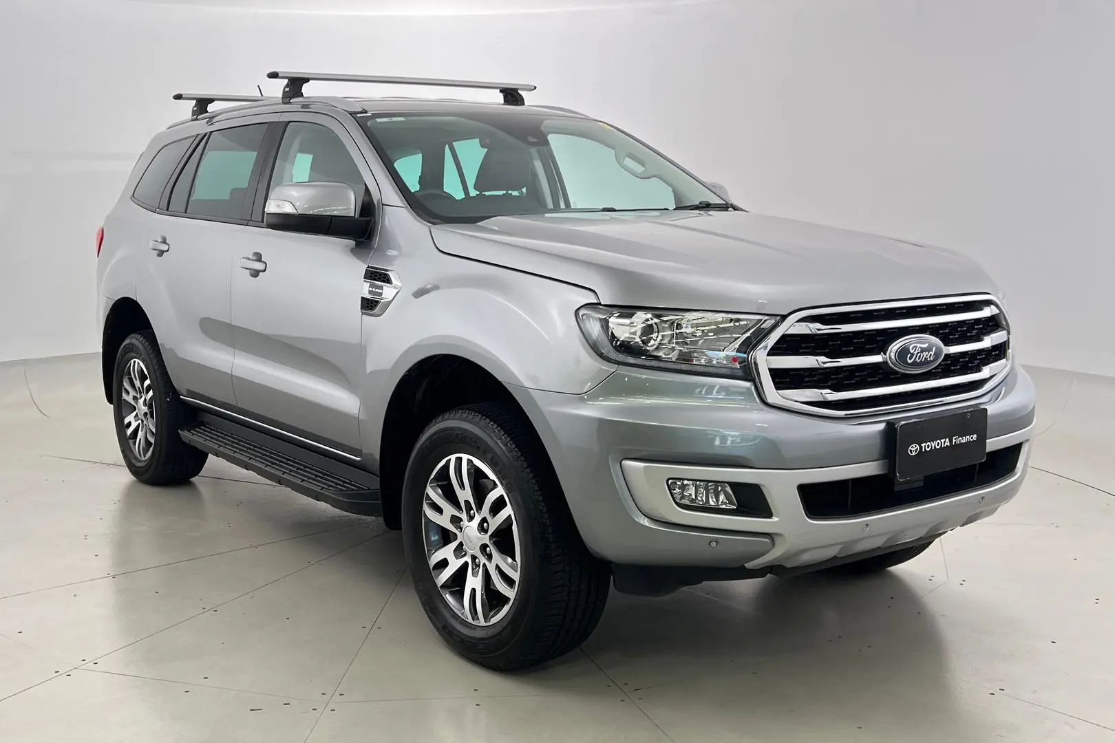 2019 Ford Everest Gallery Image 1