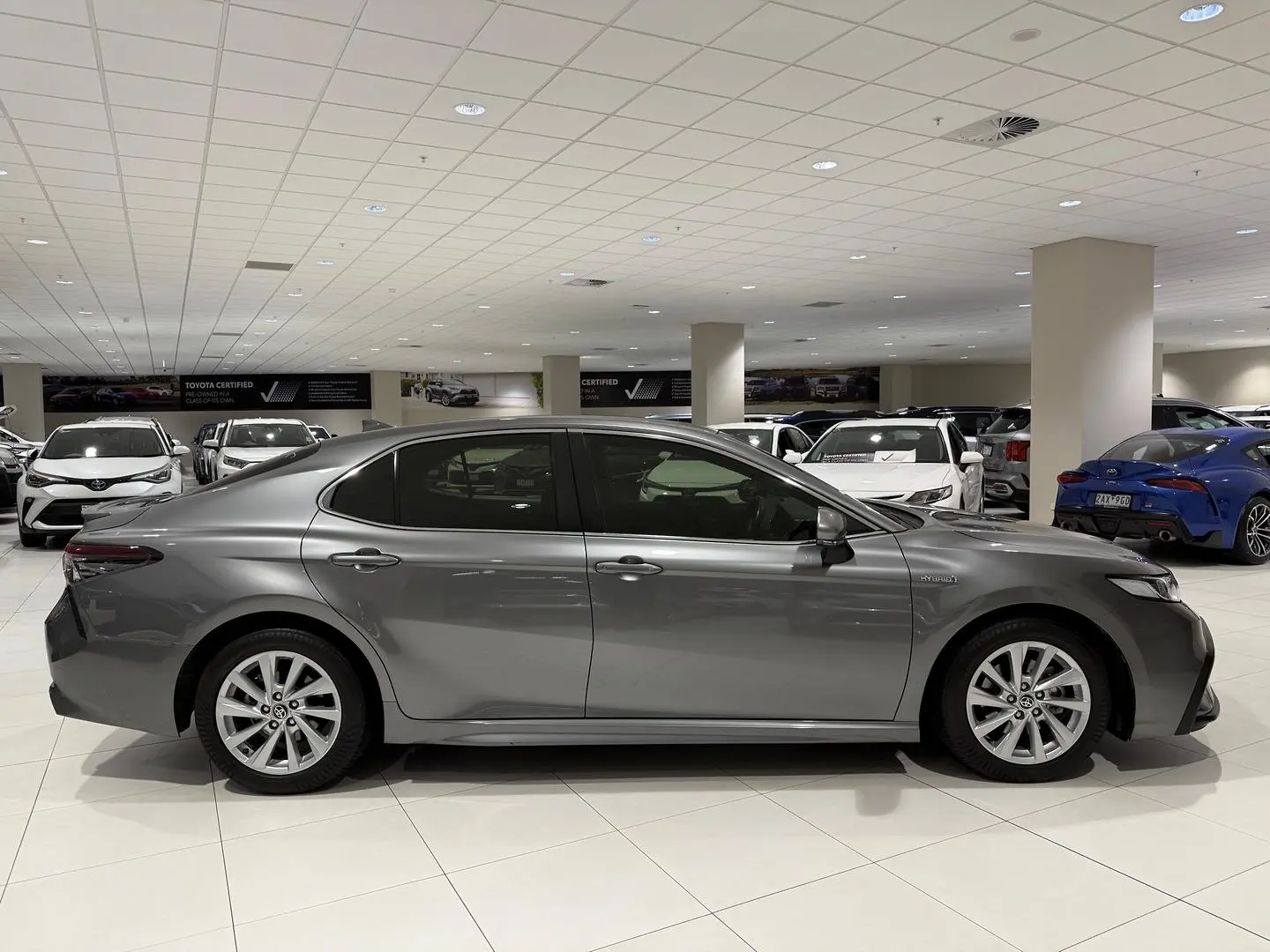 2021 Toyota Camry Gallery Image 2