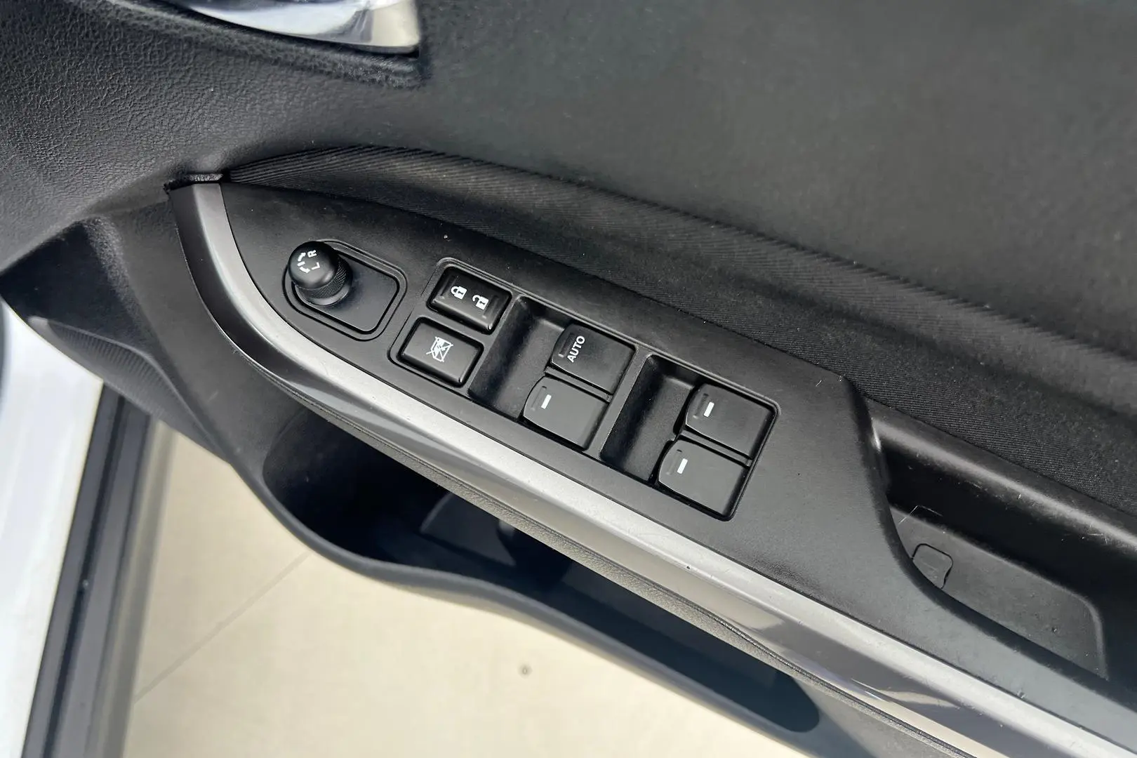 2020 Suzuki Vitara Gallery Image 19