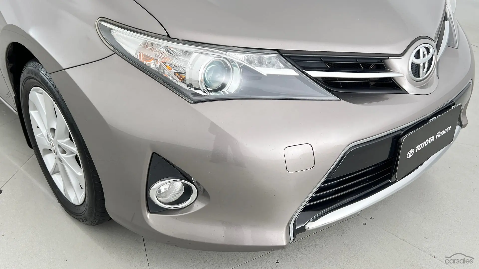 2013 Toyota Corolla Image 2