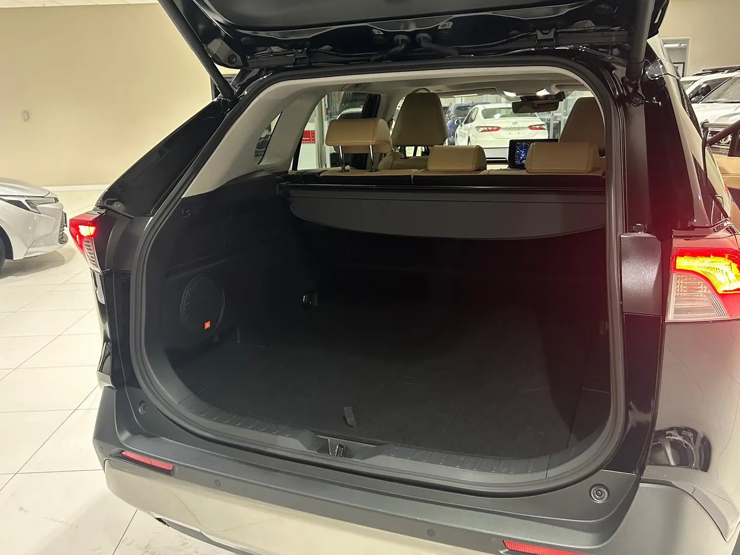 2024 Toyota RAV4 Gallery Image 9