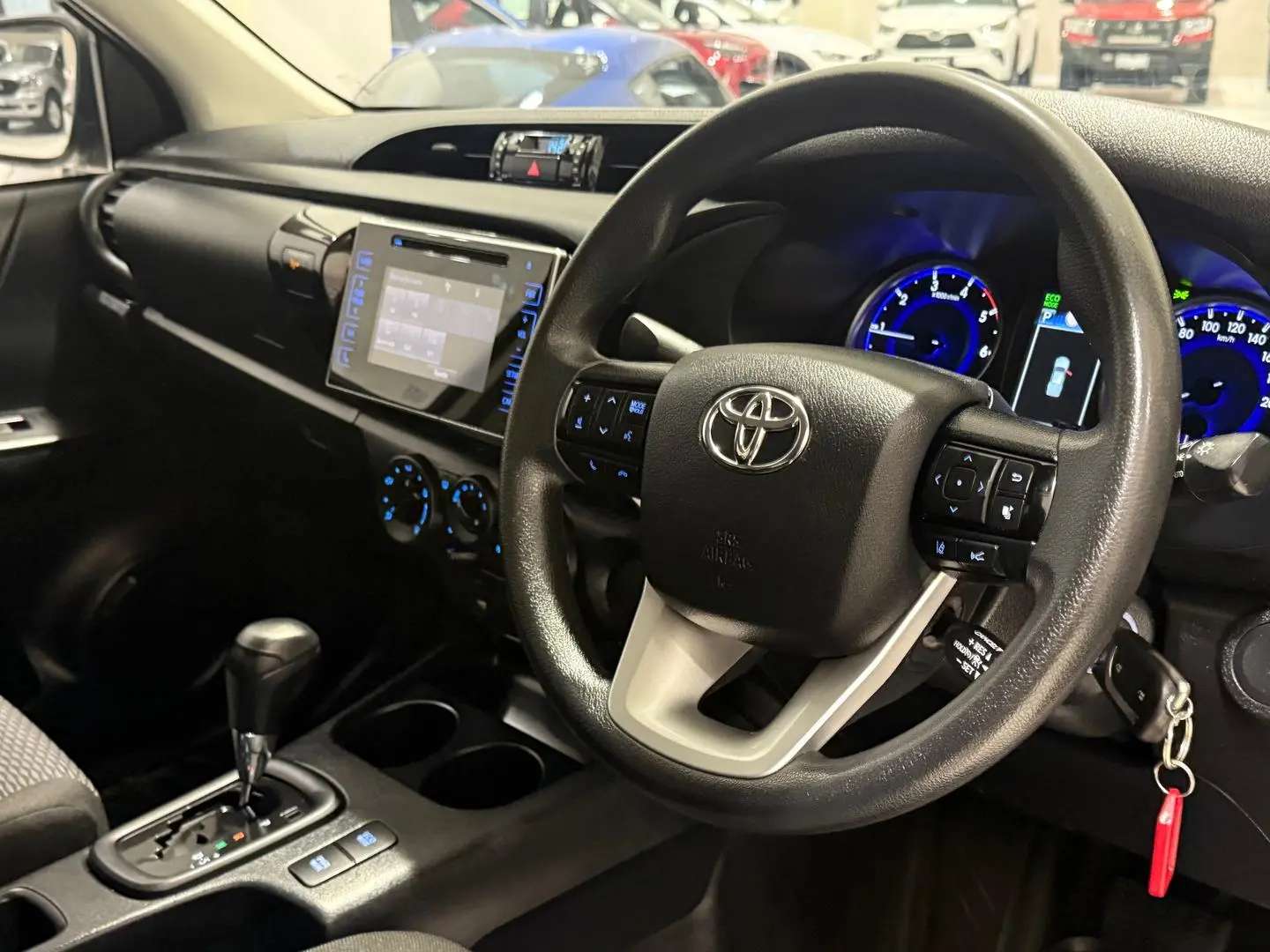 2020 Toyota Hilux Gallery Image 12