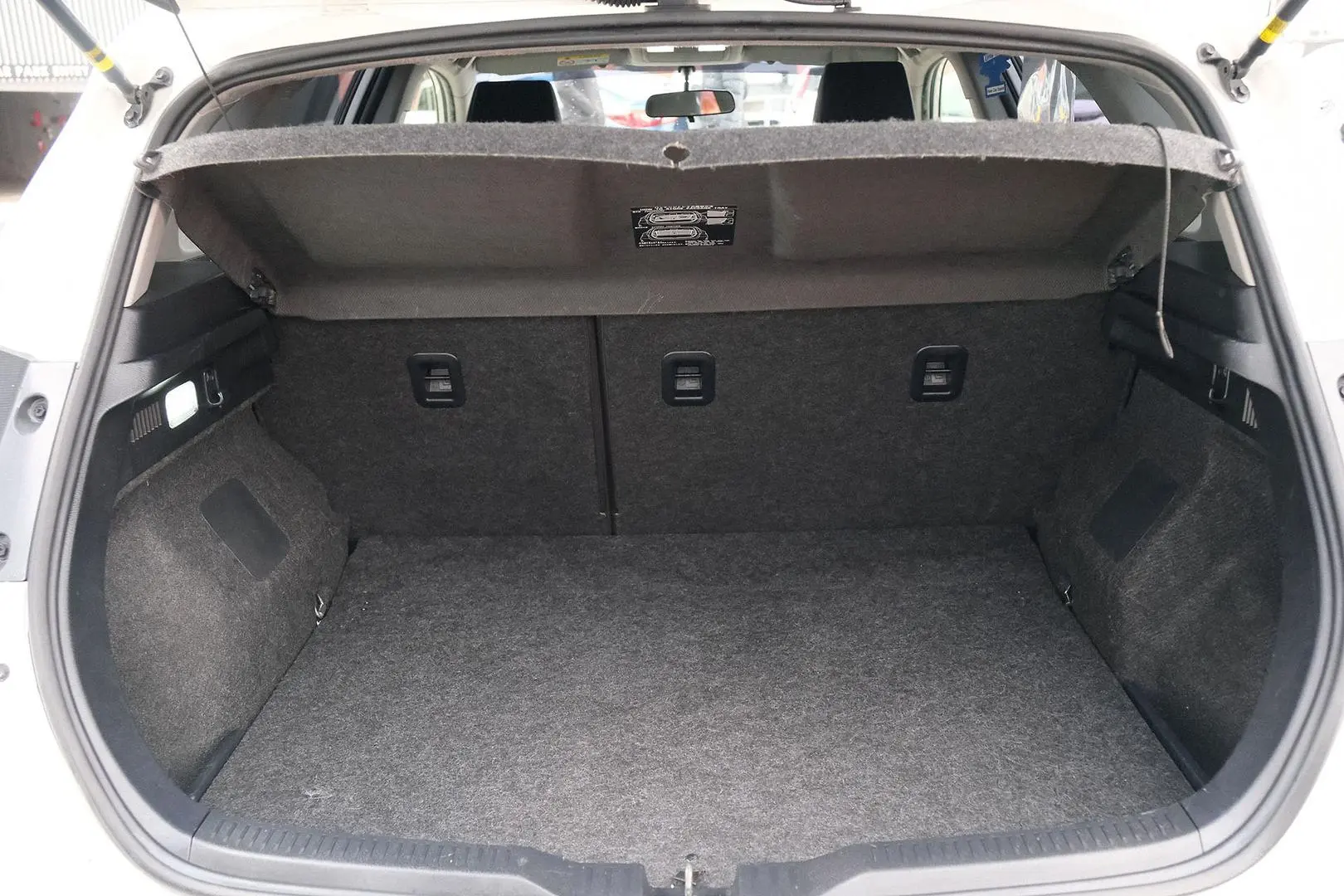 2016 Toyota Corolla Gallery Image 10