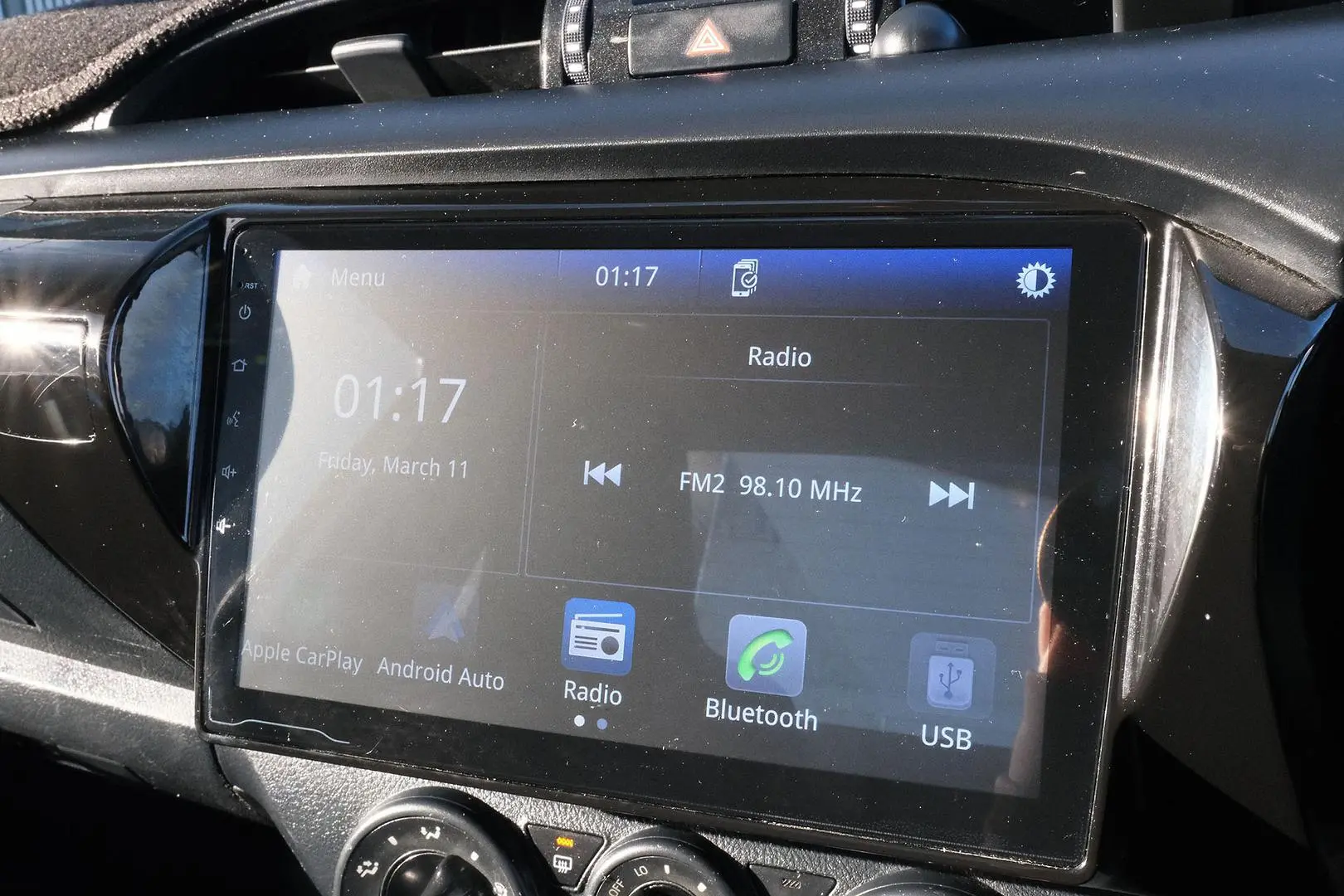 2018 Toyota Hilux Gallery Image 8