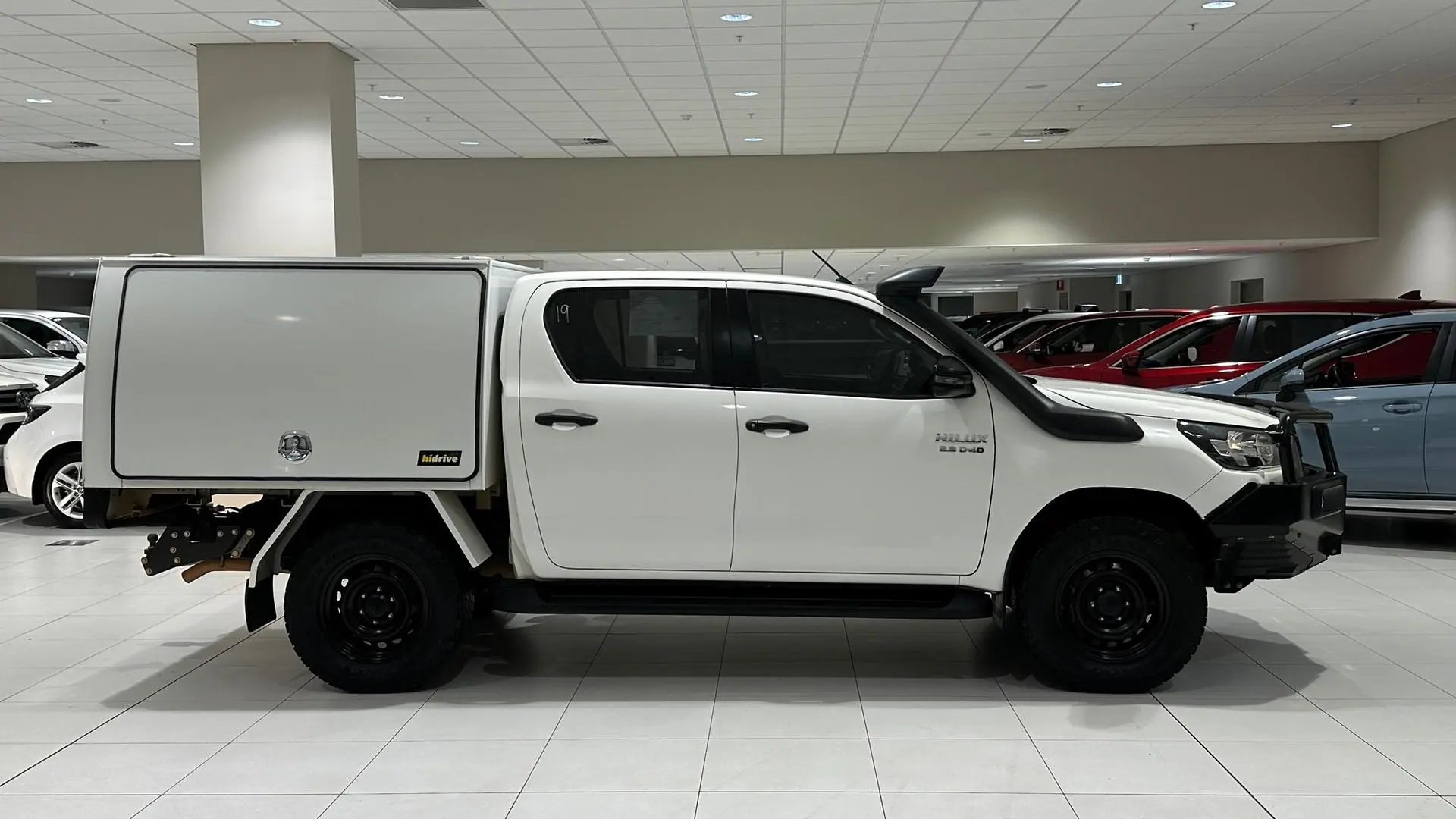 2021 Toyota Hilux Gallery Image 2