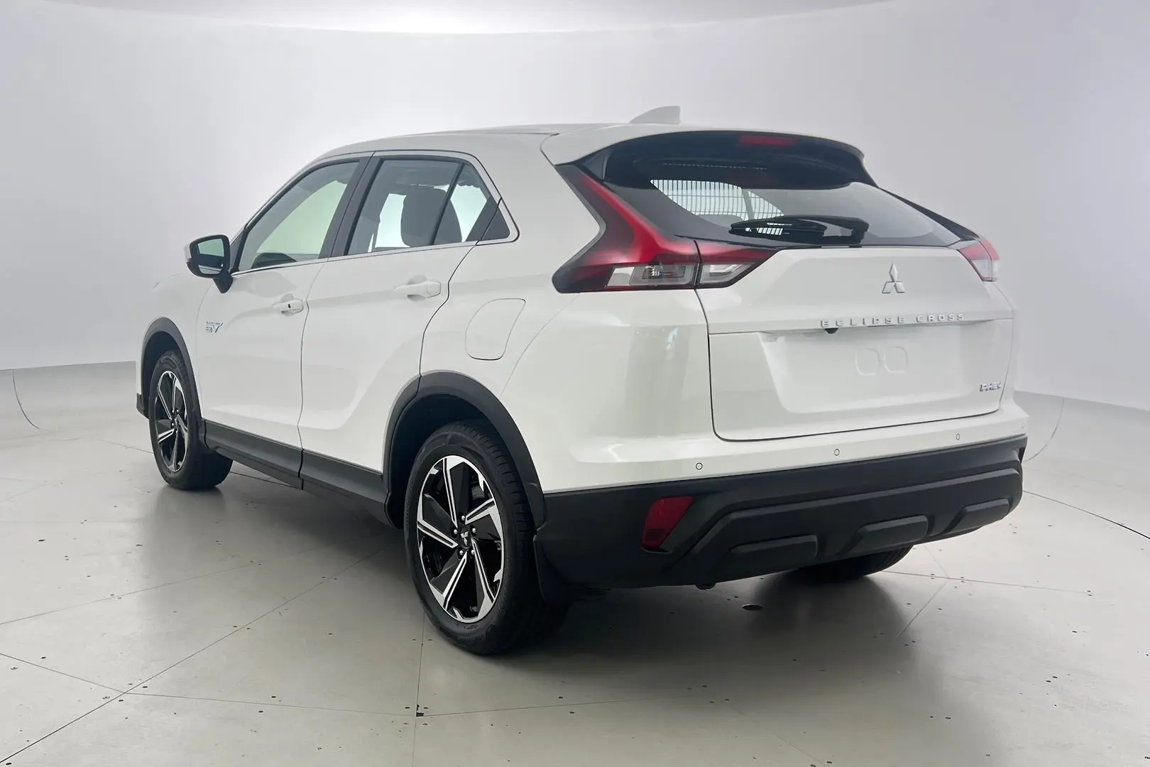 2023 Mitsubishi Eclipse Cross Gallery Image 8
