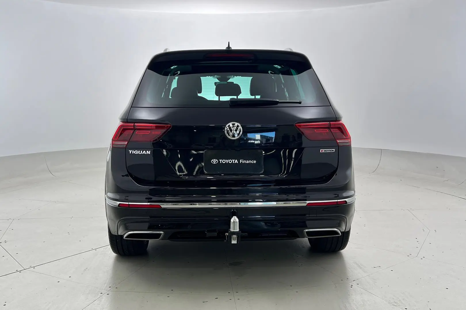2020 Volkswagen Tiguan Gallery Image 3