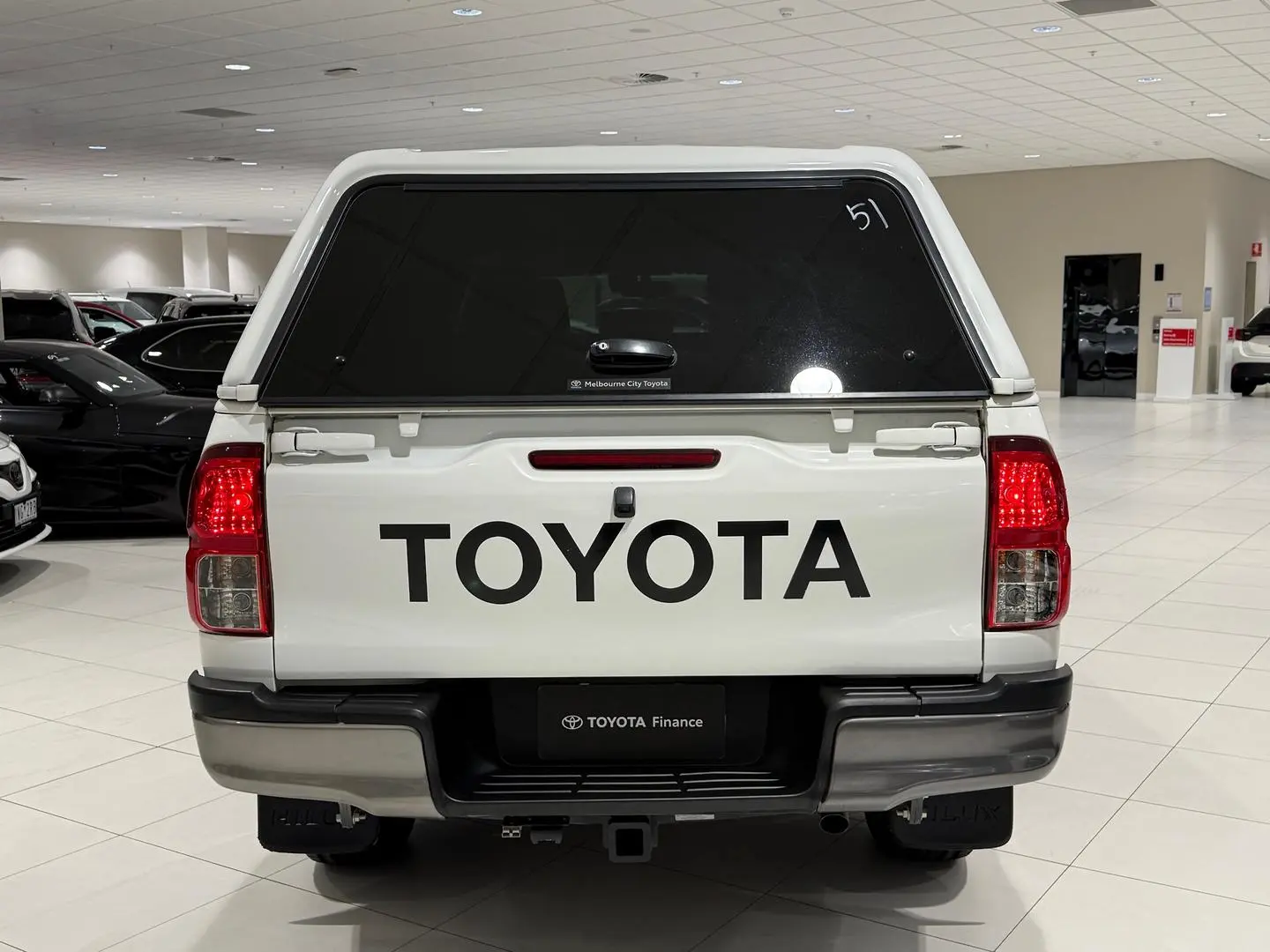 2022 Toyota Hilux Gallery Image 9