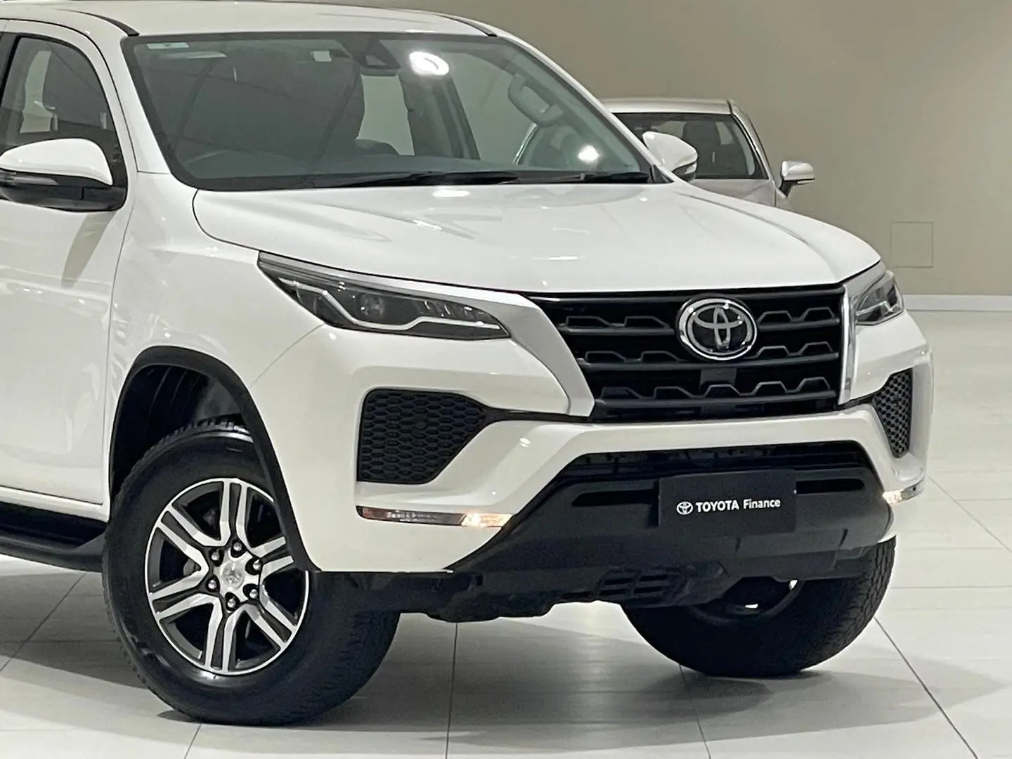 2021 Toyota Fortuner Gallery Image 3