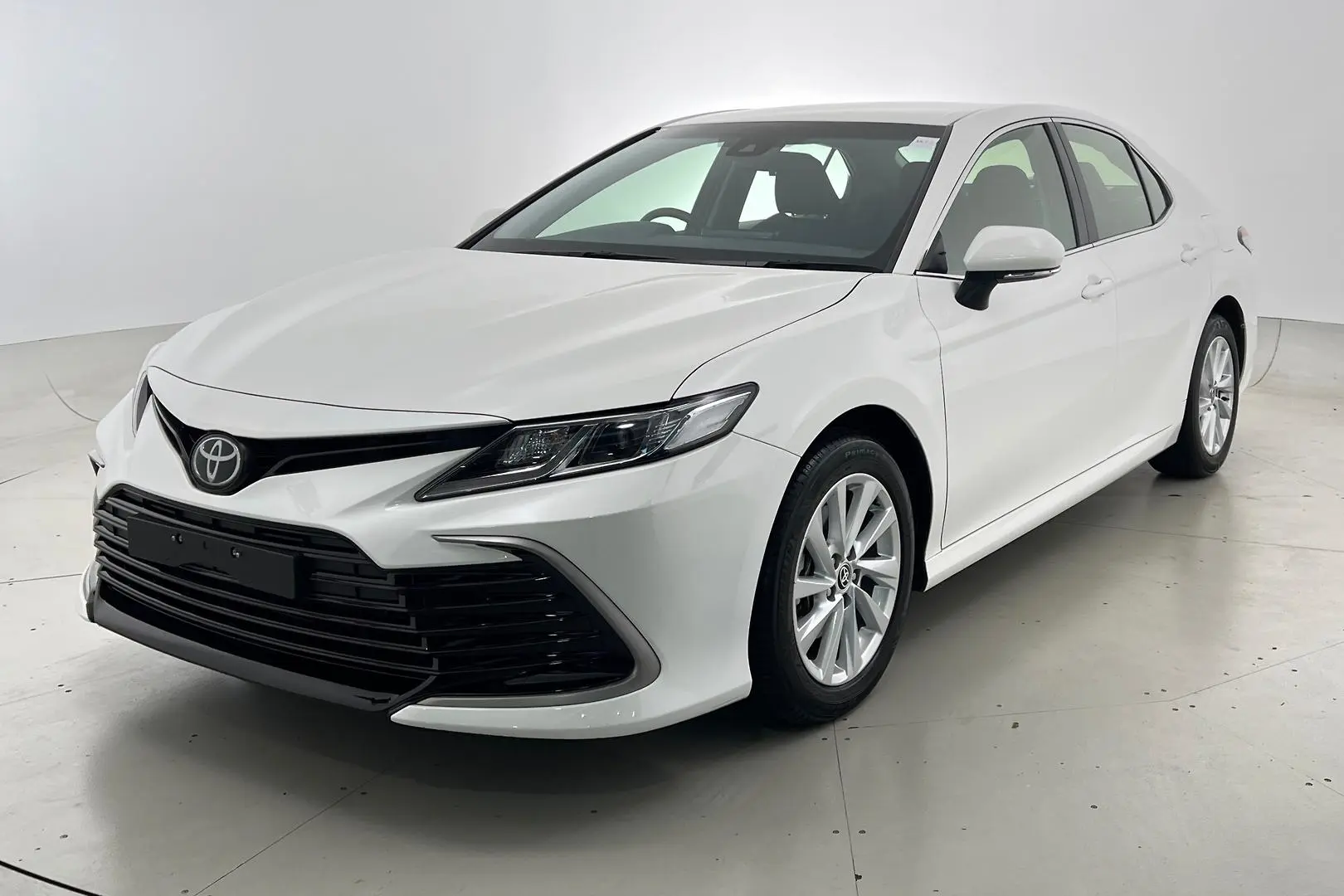2024 Toyota Camry Gallery Image 2