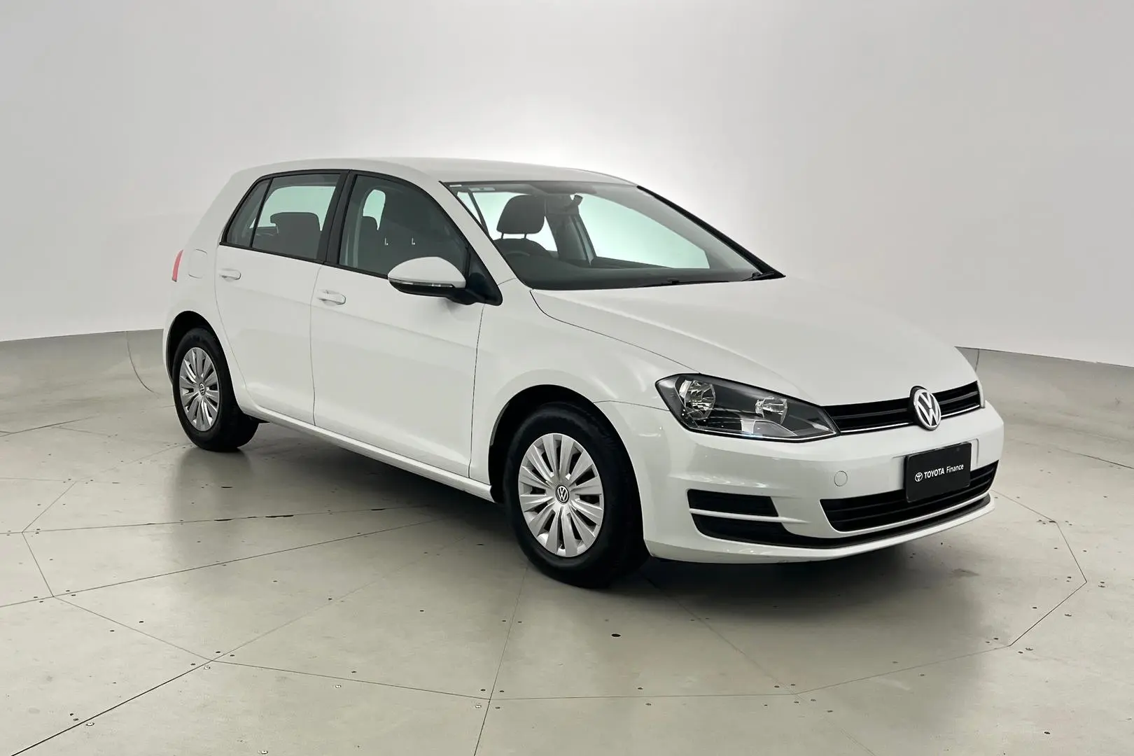 2013 Volkswagen Golf Gallery Image 1