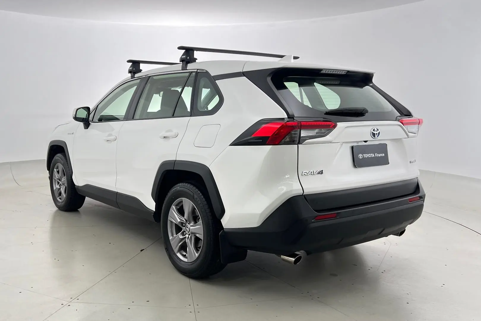 2022 Toyota RAV4 Gallery Image 2