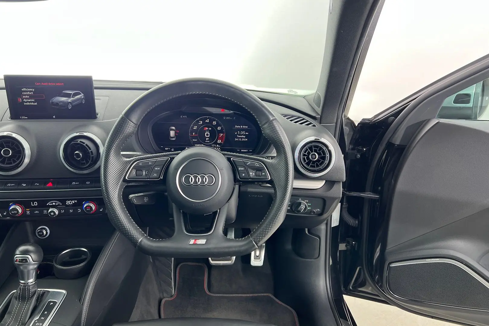 2018 Audi S3 Gallery Image 18