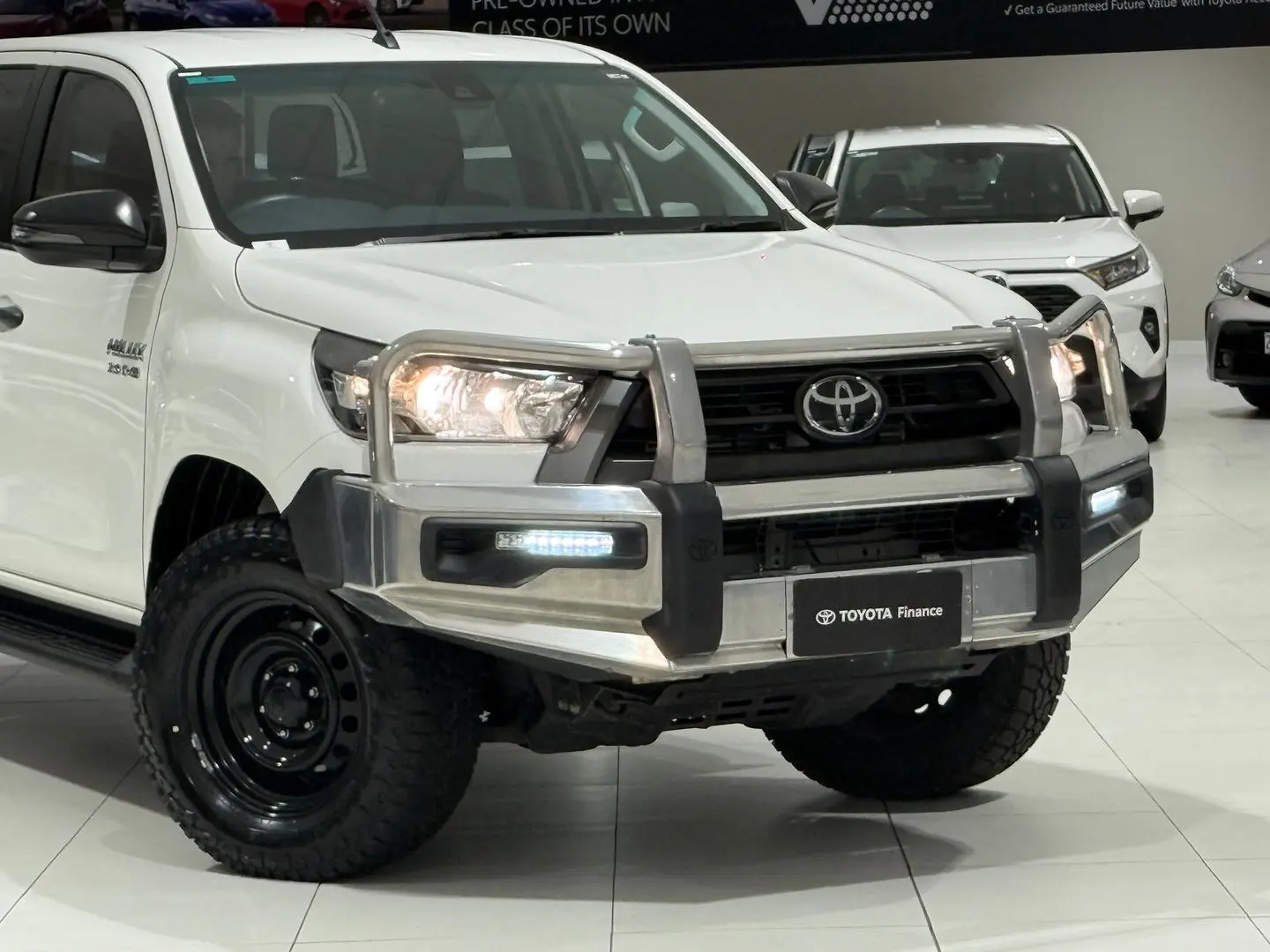 2020 Toyota Hilux Gallery Image 3