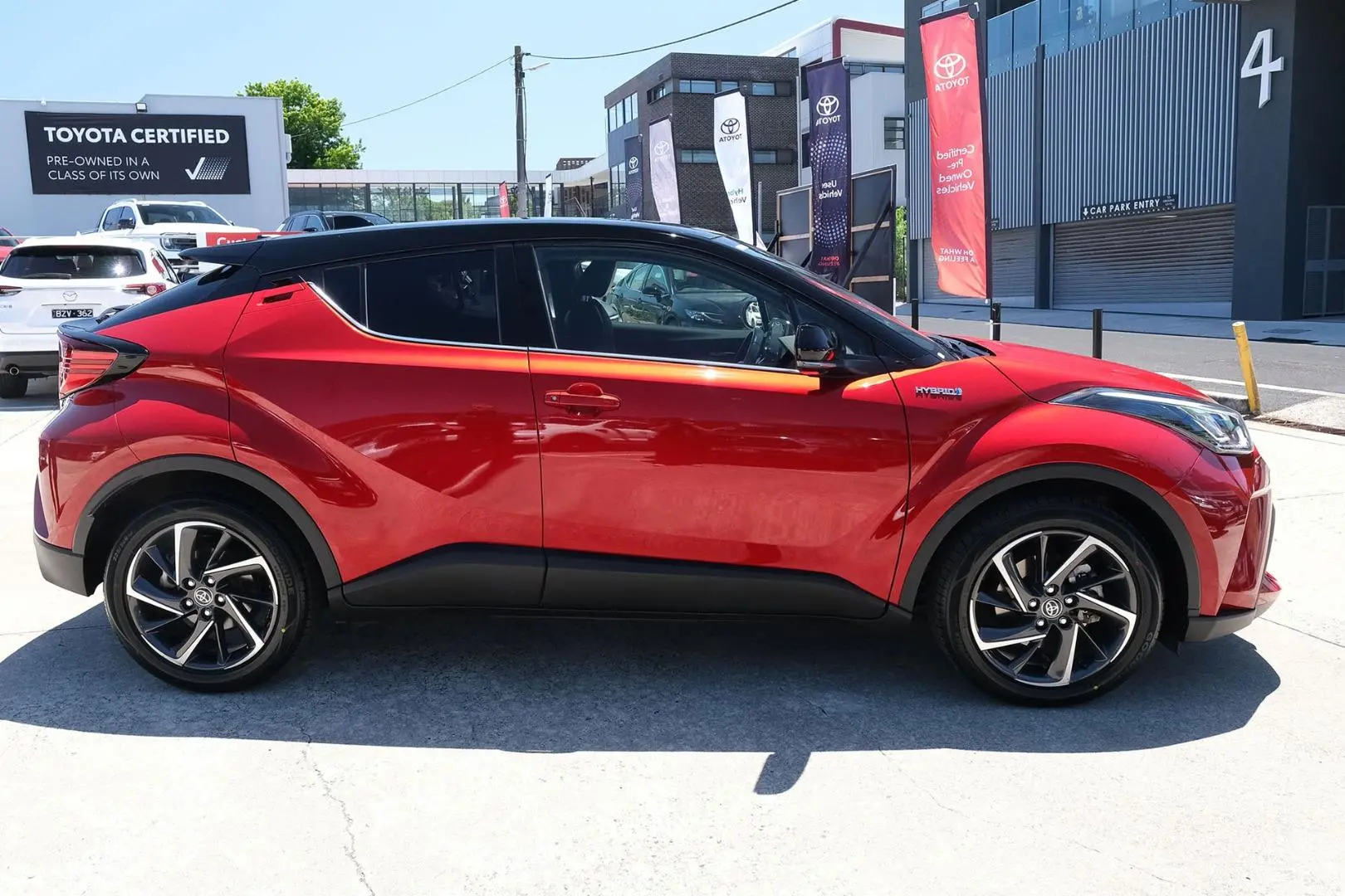 2021 Toyota C-Hr Gallery Image 5