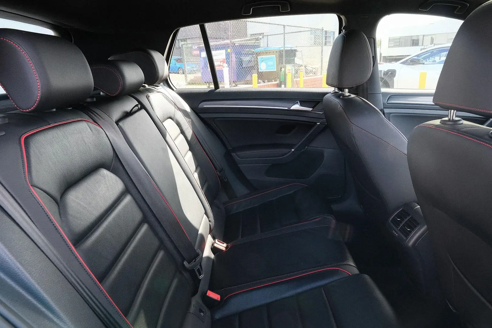 2019 Volkswagen Golf Gallery Image 12
