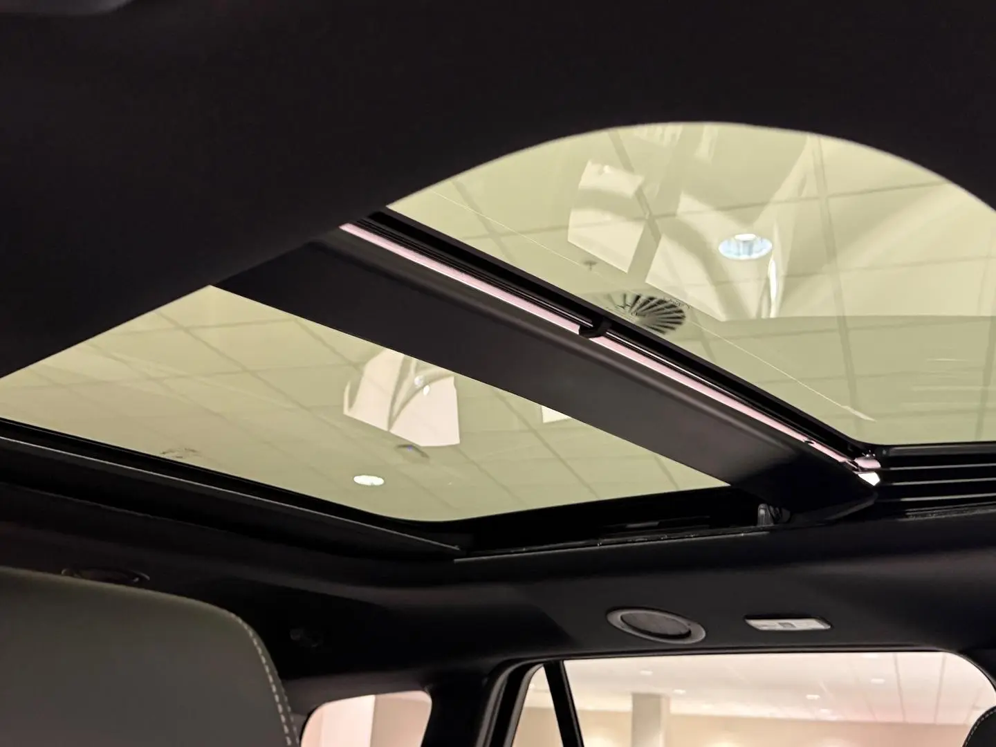 2024 Ford Everest Gallery Image 18
