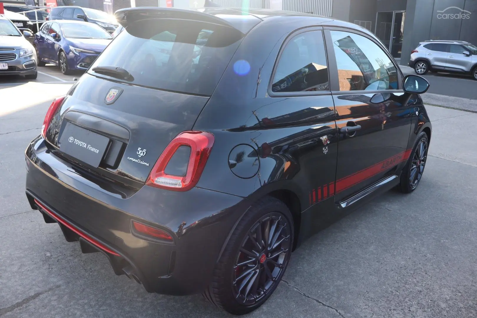 2021 Abarth 595 Image 9