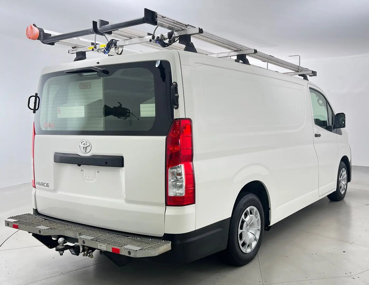 2020 Toyota Hiace Gallery Image 7