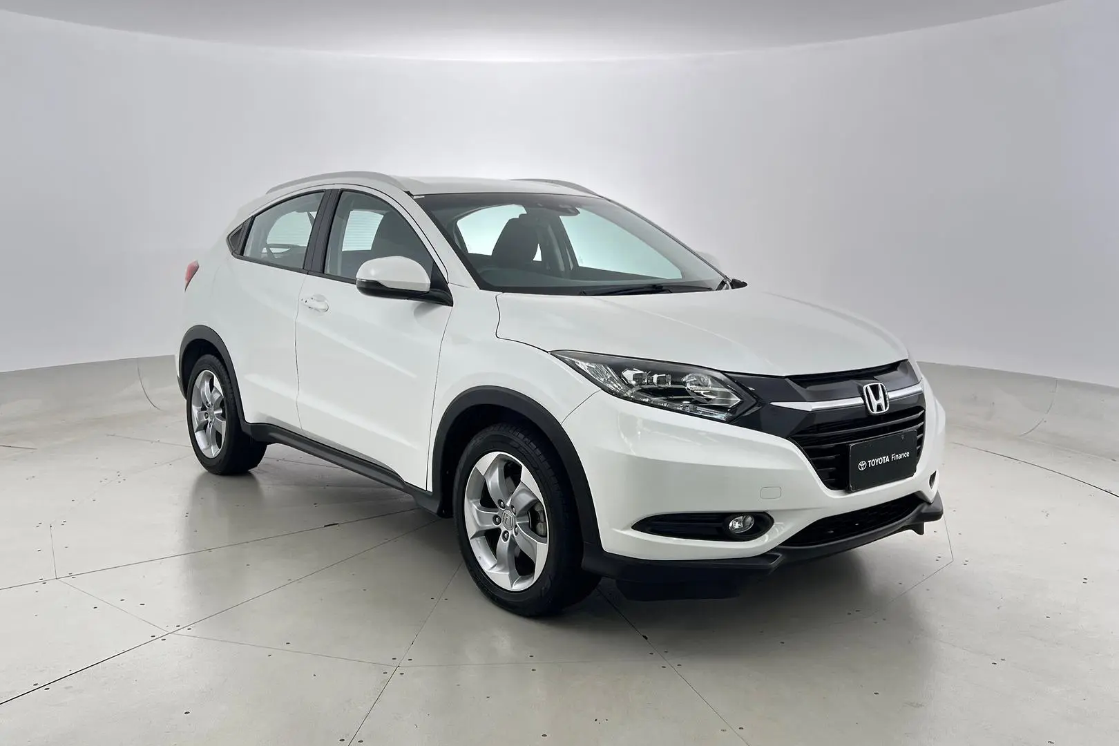 2018 Honda HR-V Gallery Image 1