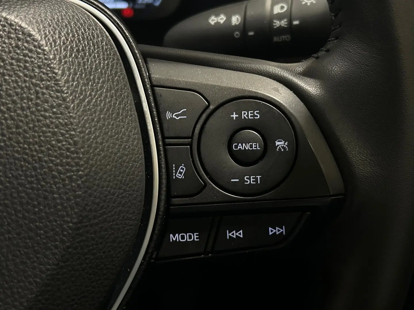 2024 Toyota RAV4 Gallery Image 24