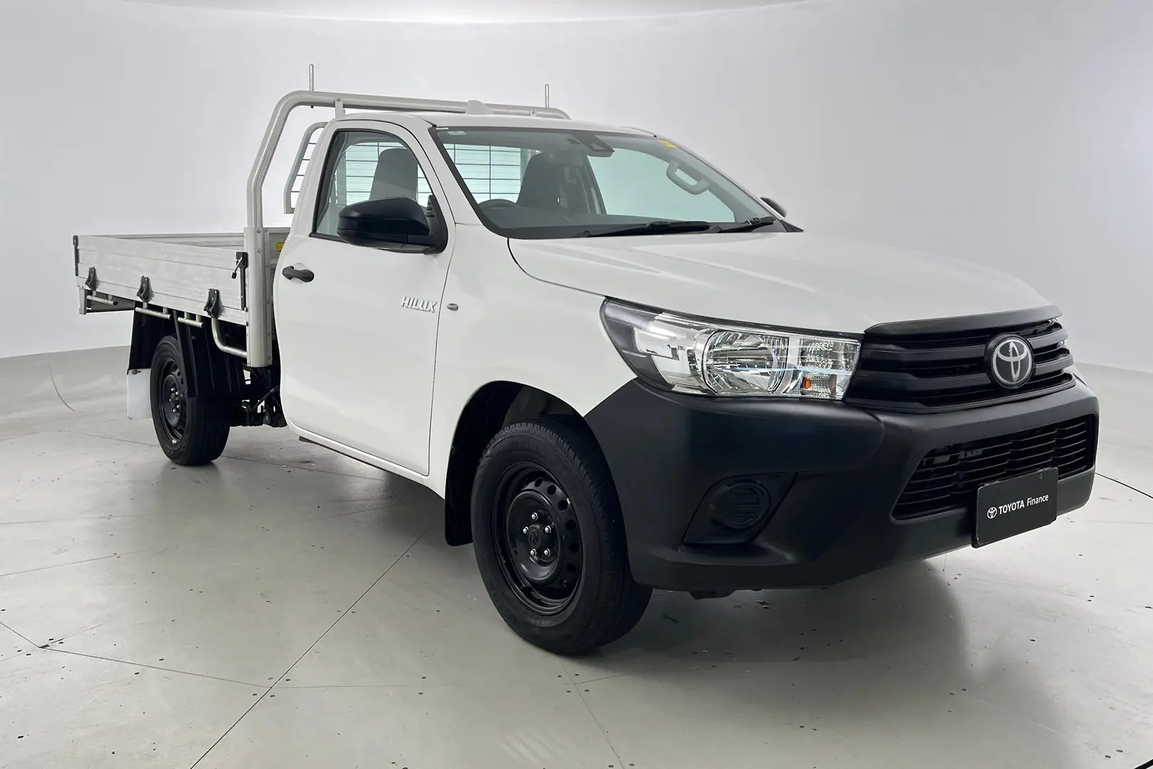 2023 Toyota Hilux Gallery Image 1
