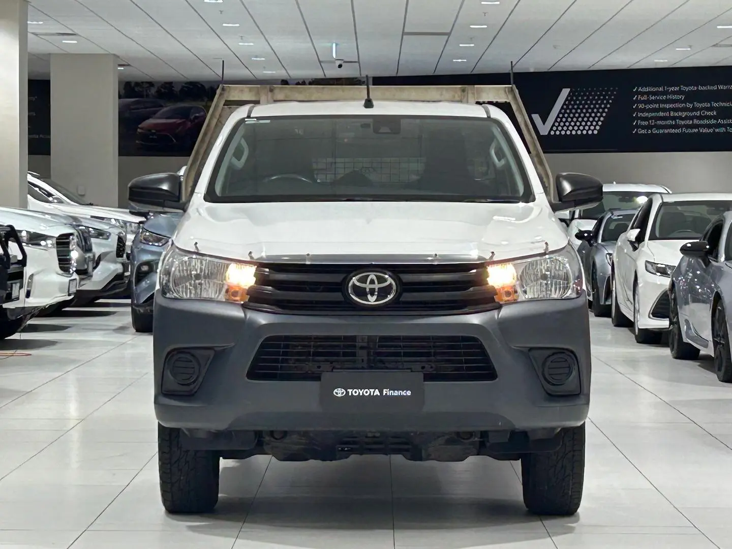 2020 Toyota Hilux Gallery Image 4