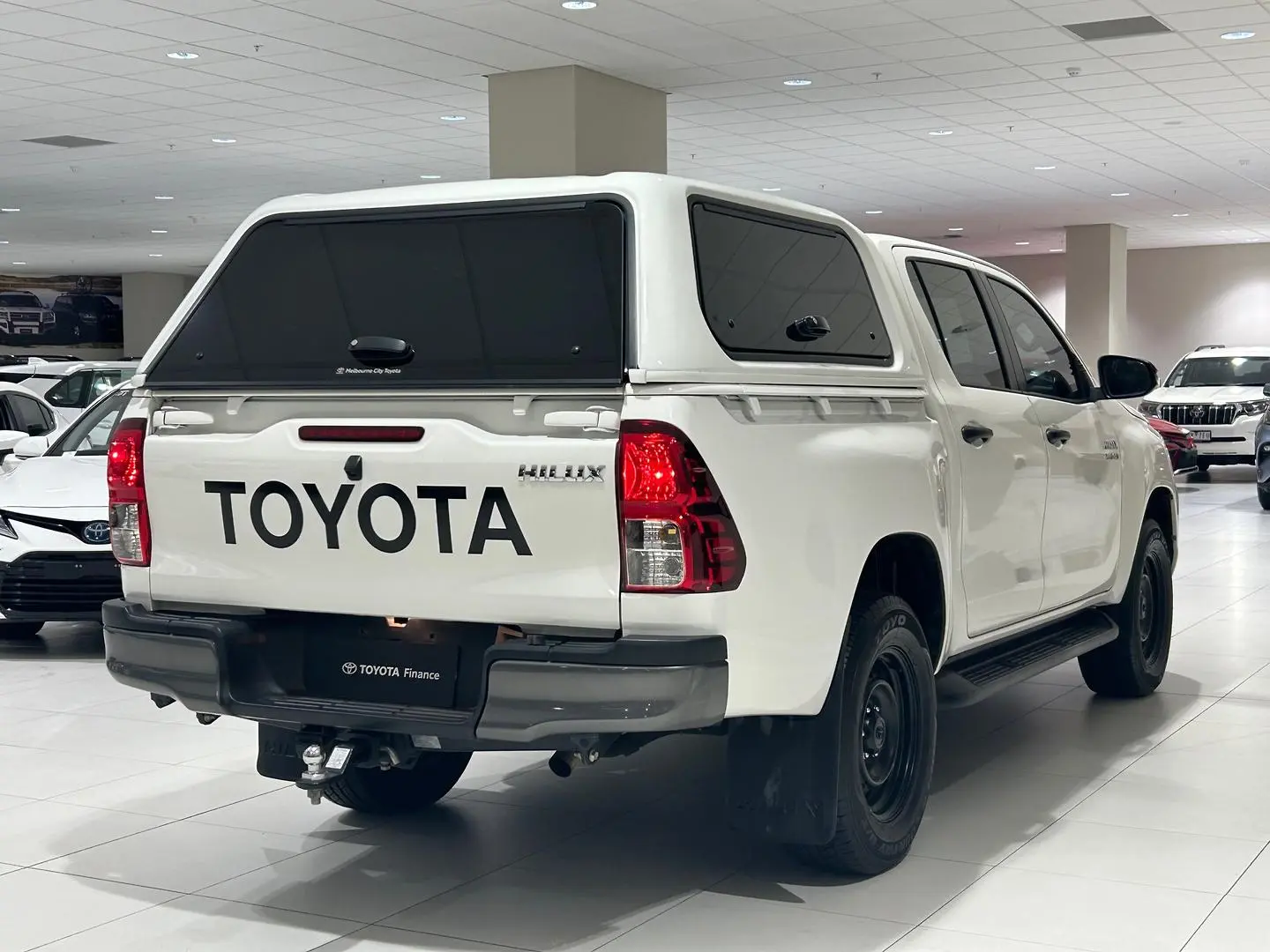 2021 Toyota Hilux Gallery Image 10