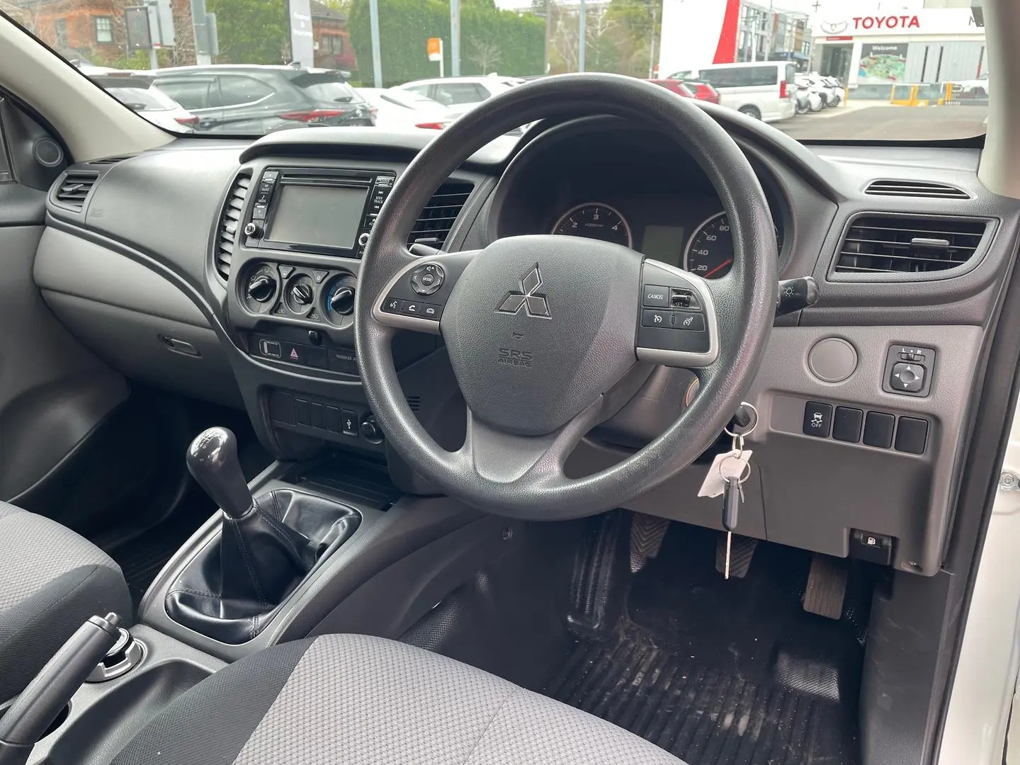 2018 Mitsubishi Triton Gallery Image 15