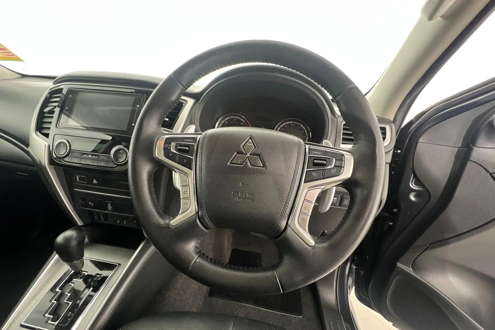 2022 Mitsubishi Triton Gallery Image 14