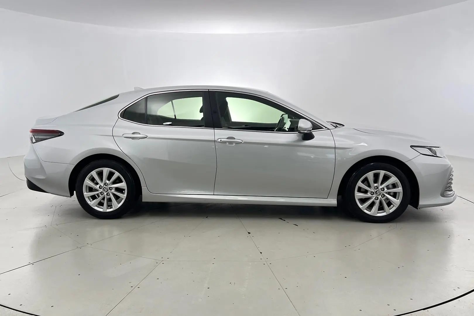 2024 Toyota Camry Gallery Image 5