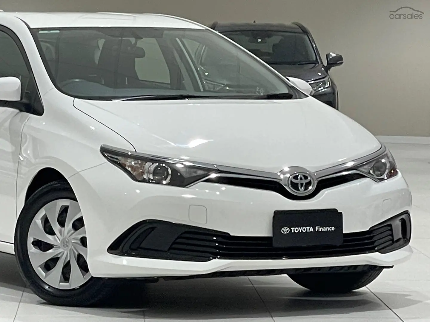 2017 Toyota Corolla Image 3