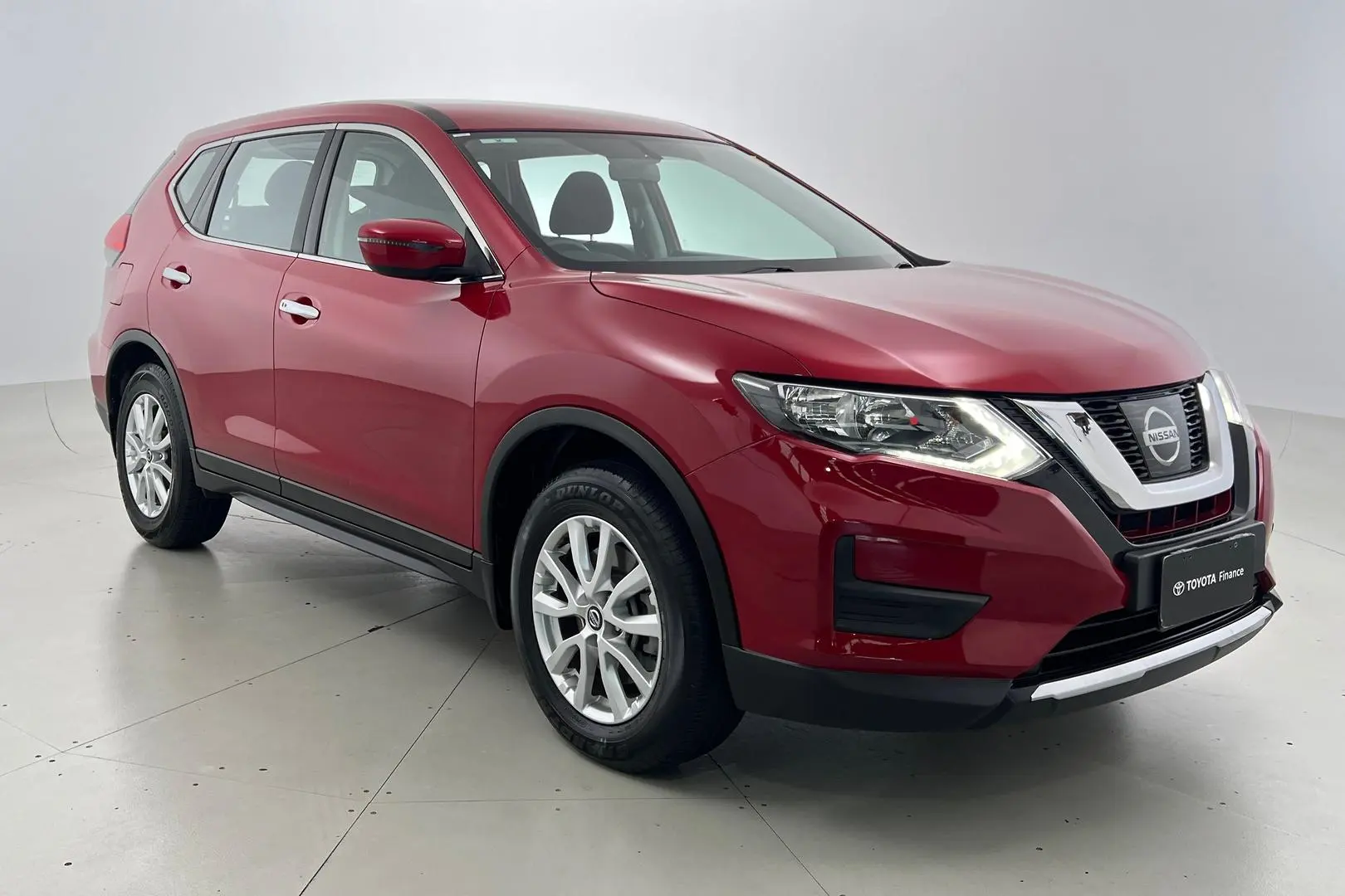 2019 Nissan X-TRAIL Gallery Image 1