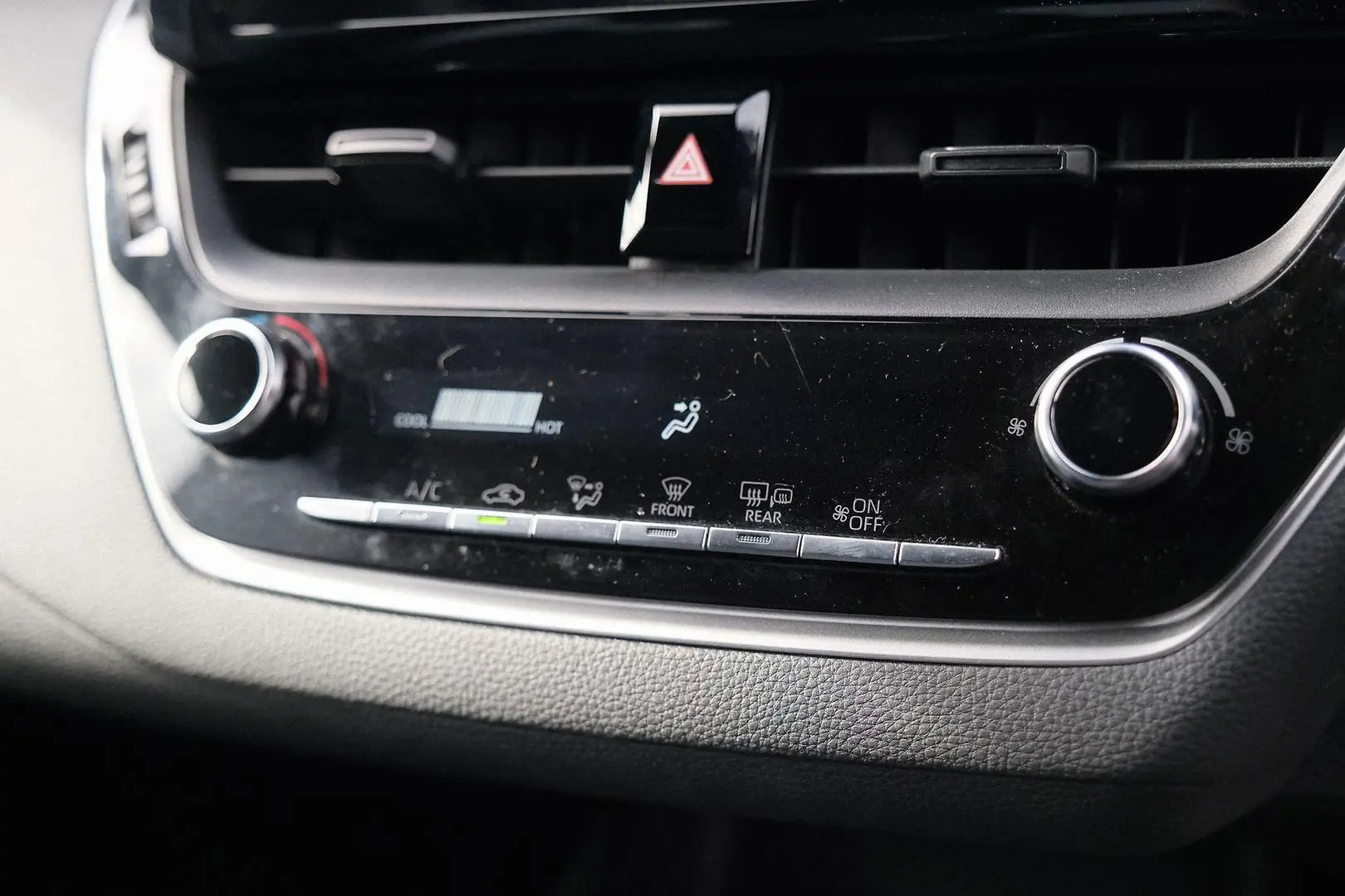 2020 Toyota Corolla Gallery Image 19