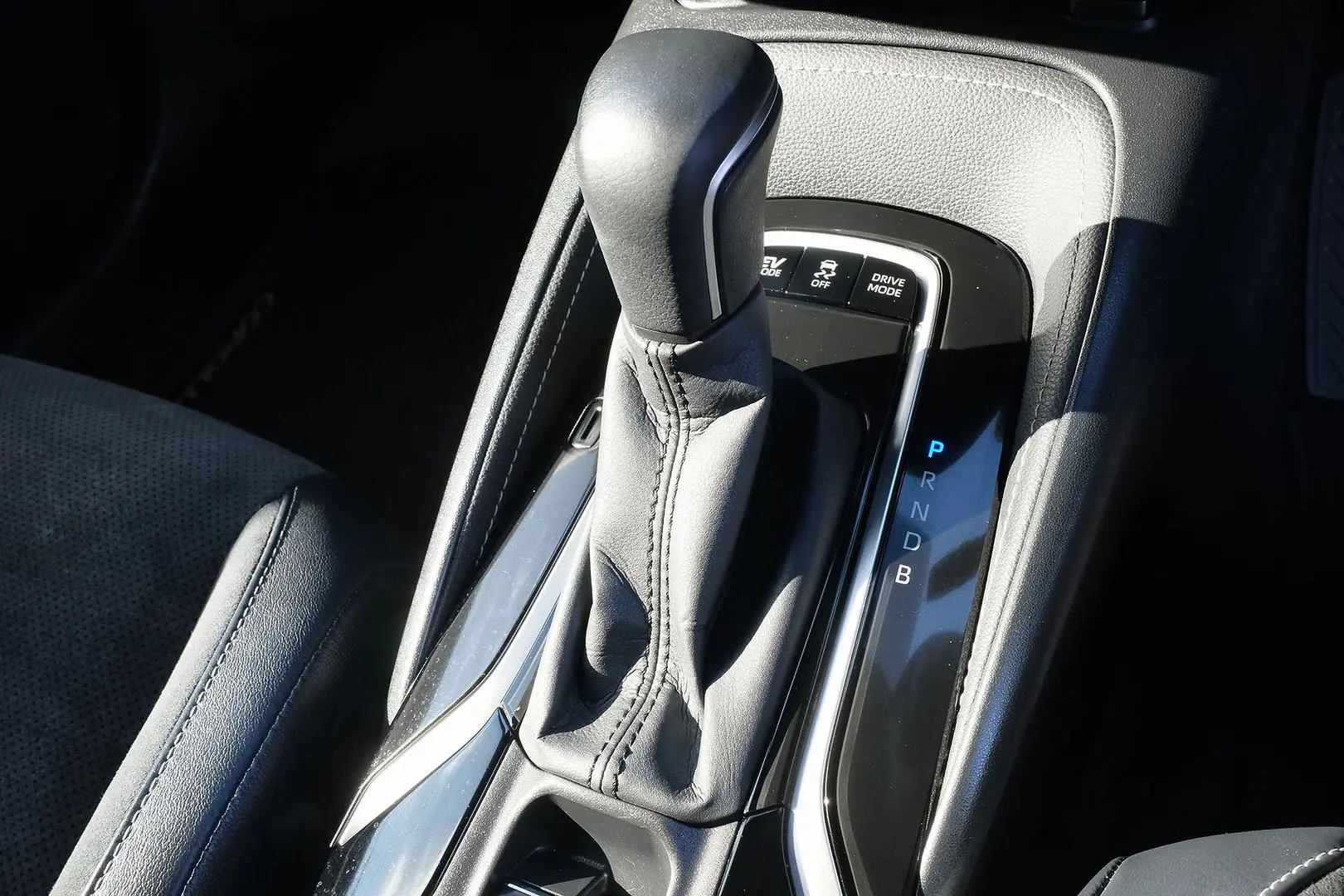 2020 Toyota Corolla Gallery Image 17