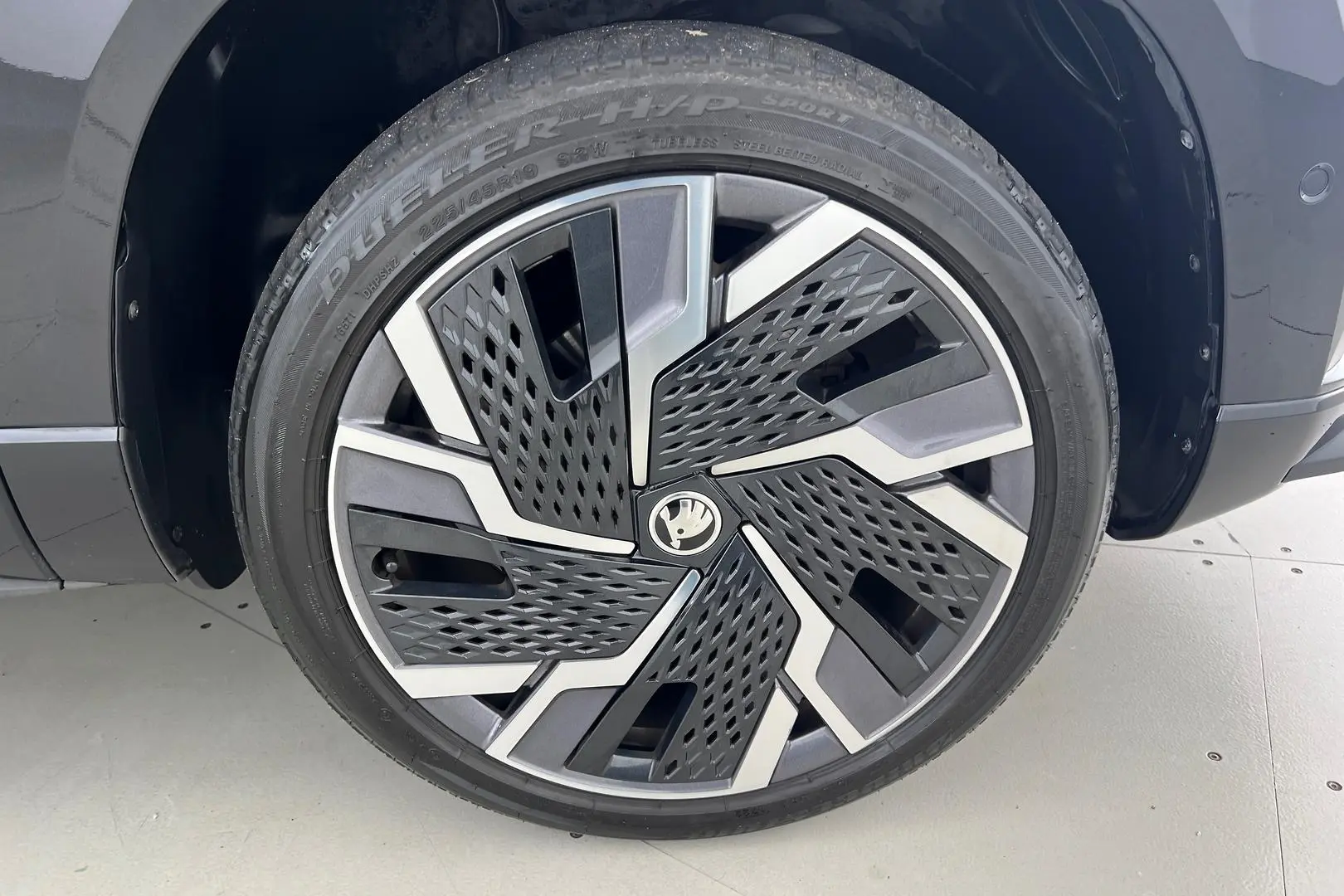 2023 SKODA Karoq Gallery Image 22