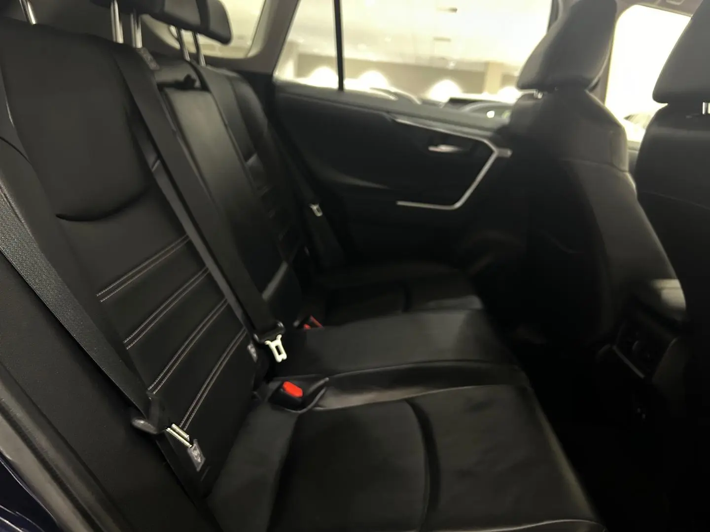 2020 Toyota RAV4 Gallery Image 14