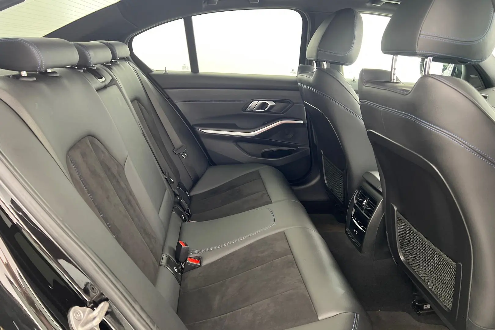 2020 BMW 3 Series Gallery Image 19