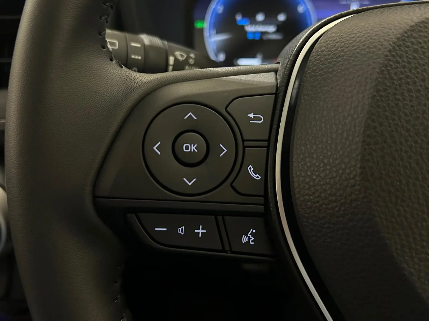 2024 Toyota RAV4 Gallery Image 26