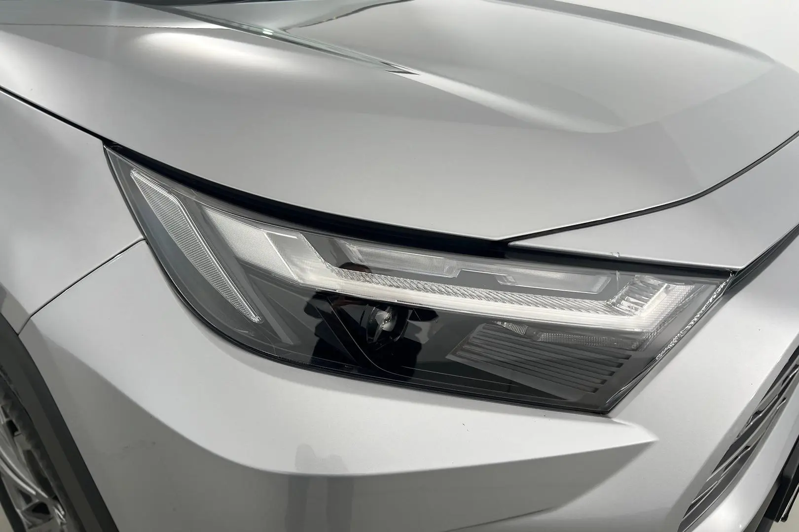 2022 Toyota RAV4 Gallery Image 2