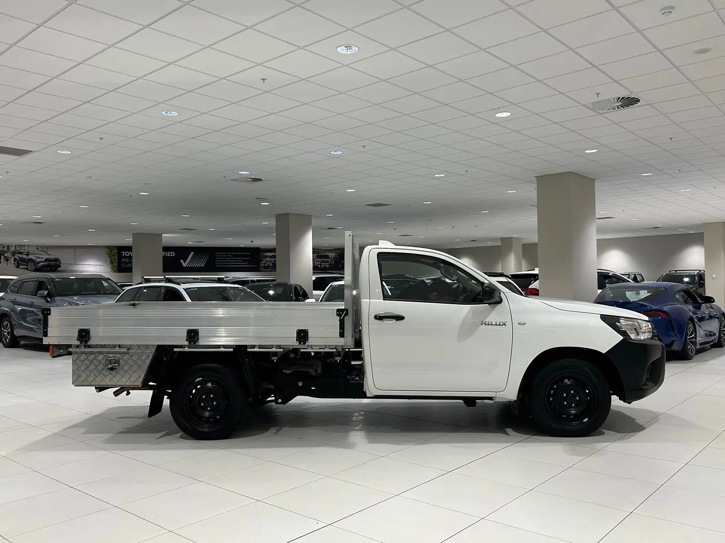 2024 Toyota Hilux Gallery Image 2