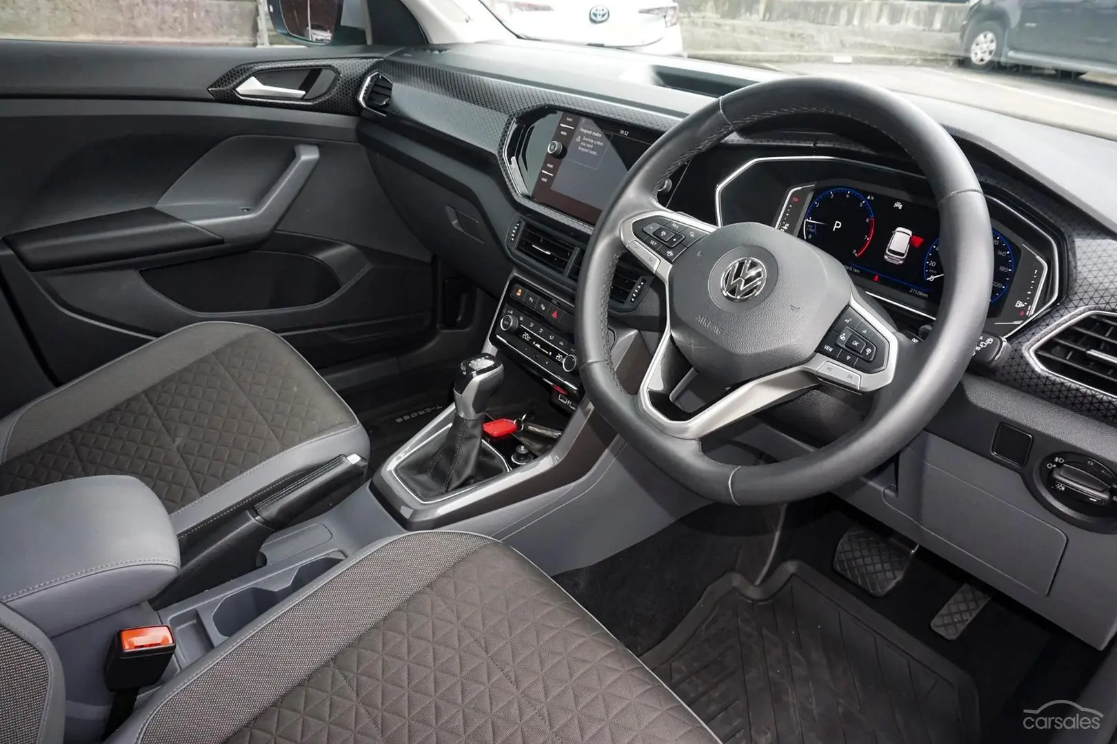 2020 Volkswagen T-Cross Image 6