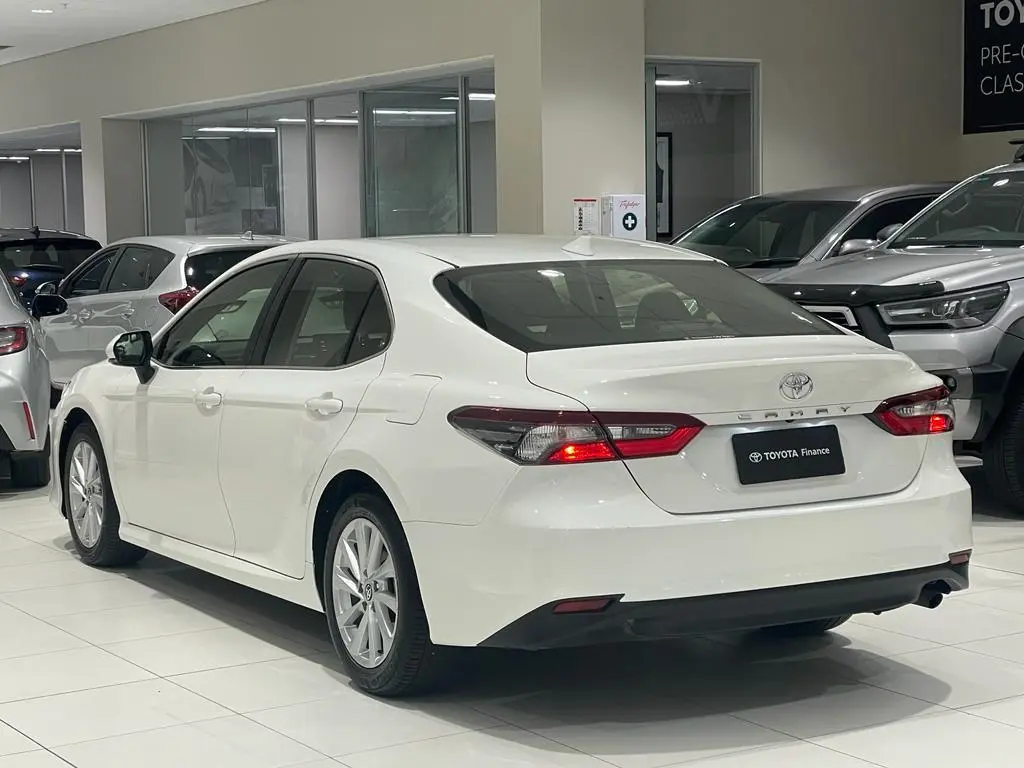 2024 Toyota Camry Gallery Image 8
