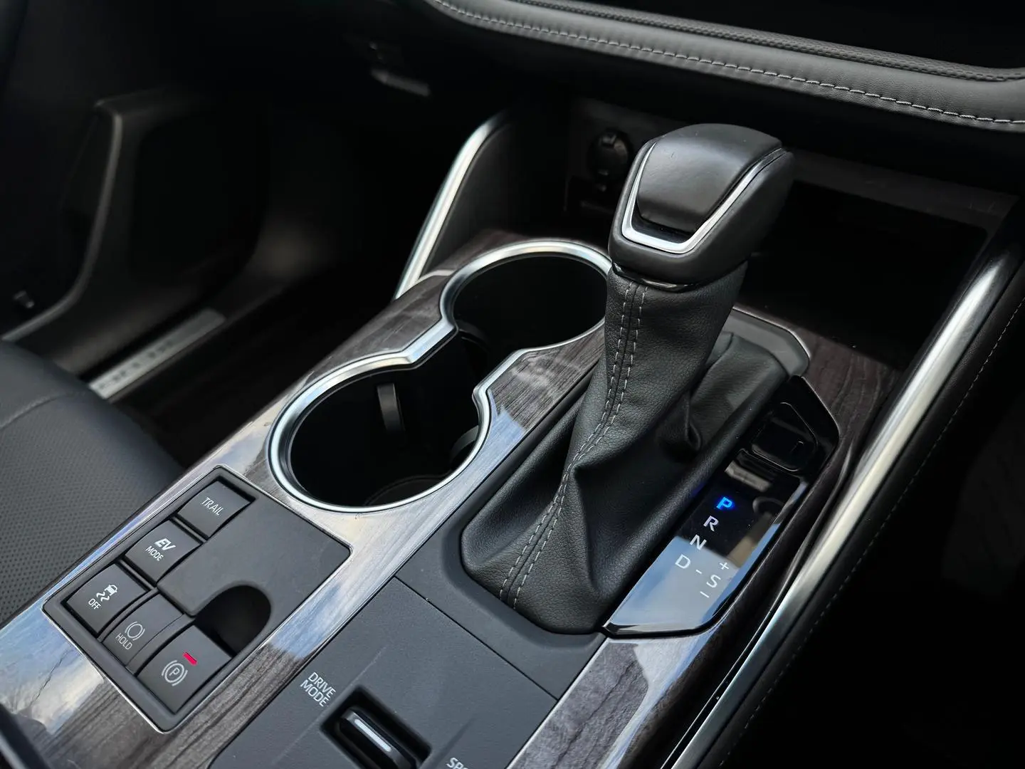 2024 Toyota Kluger Gallery Image 18