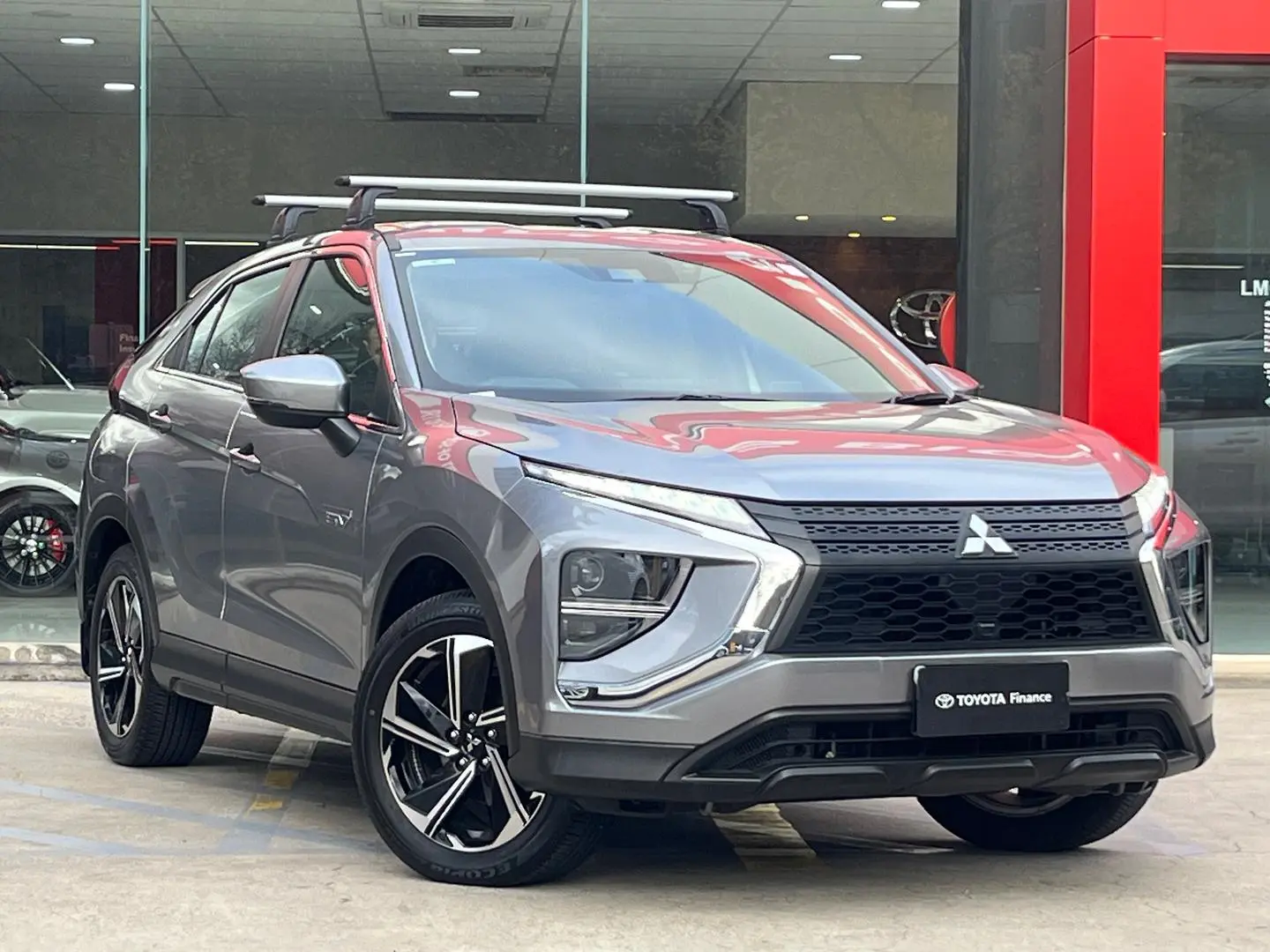 2021 Mitsubishi Eclipse Cross Gallery Image 3