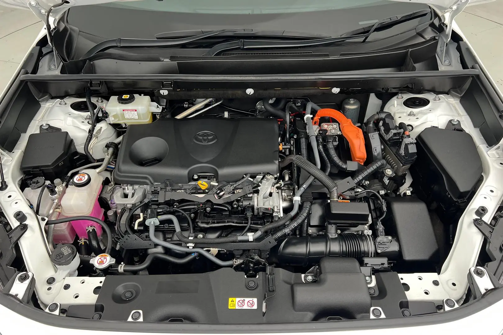 2020 Toyota RAV4 Gallery Image 22
