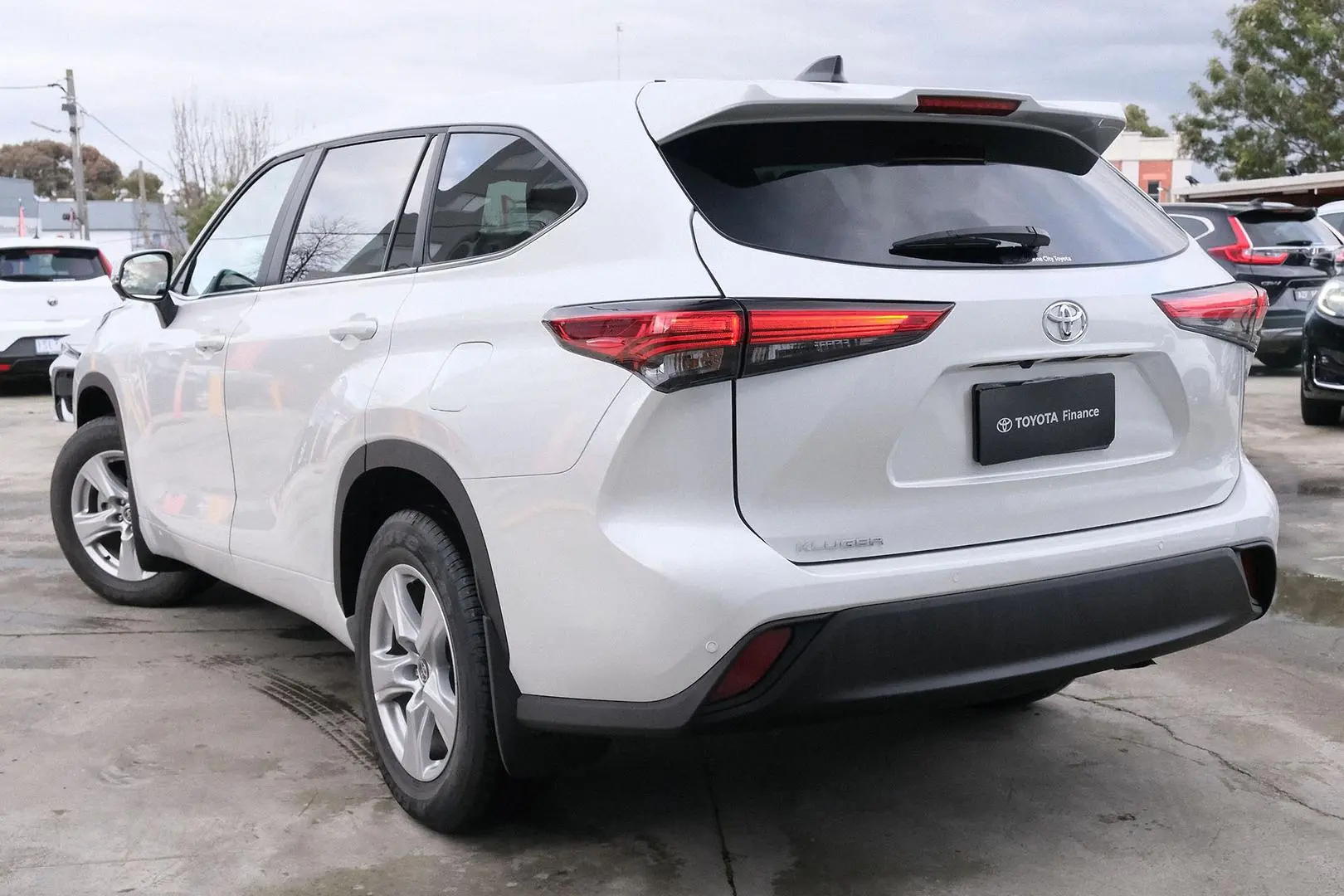 2023 Toyota Kluger Gallery Image 2
